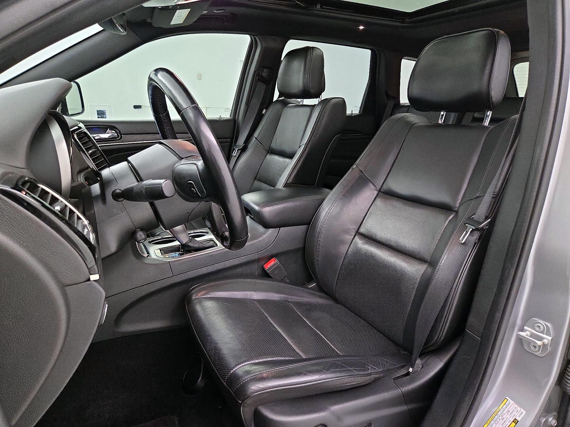 Thumbnail: 2020 Jeep Grand Cherokee - 11