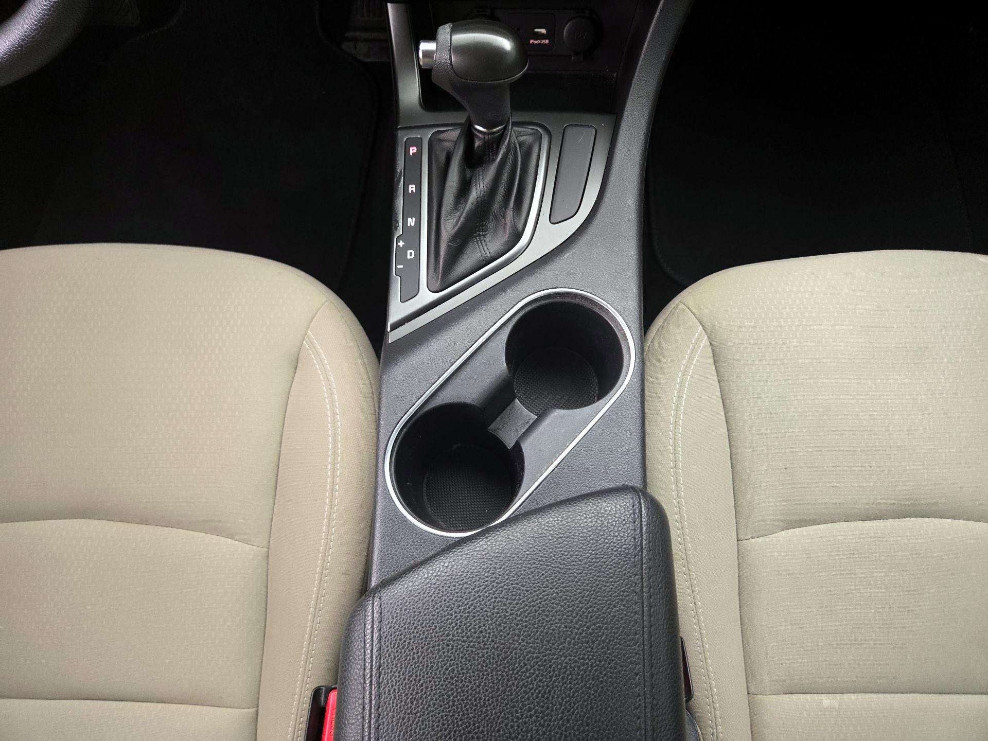 Thumbnail: 2015 Kia Optima - 16