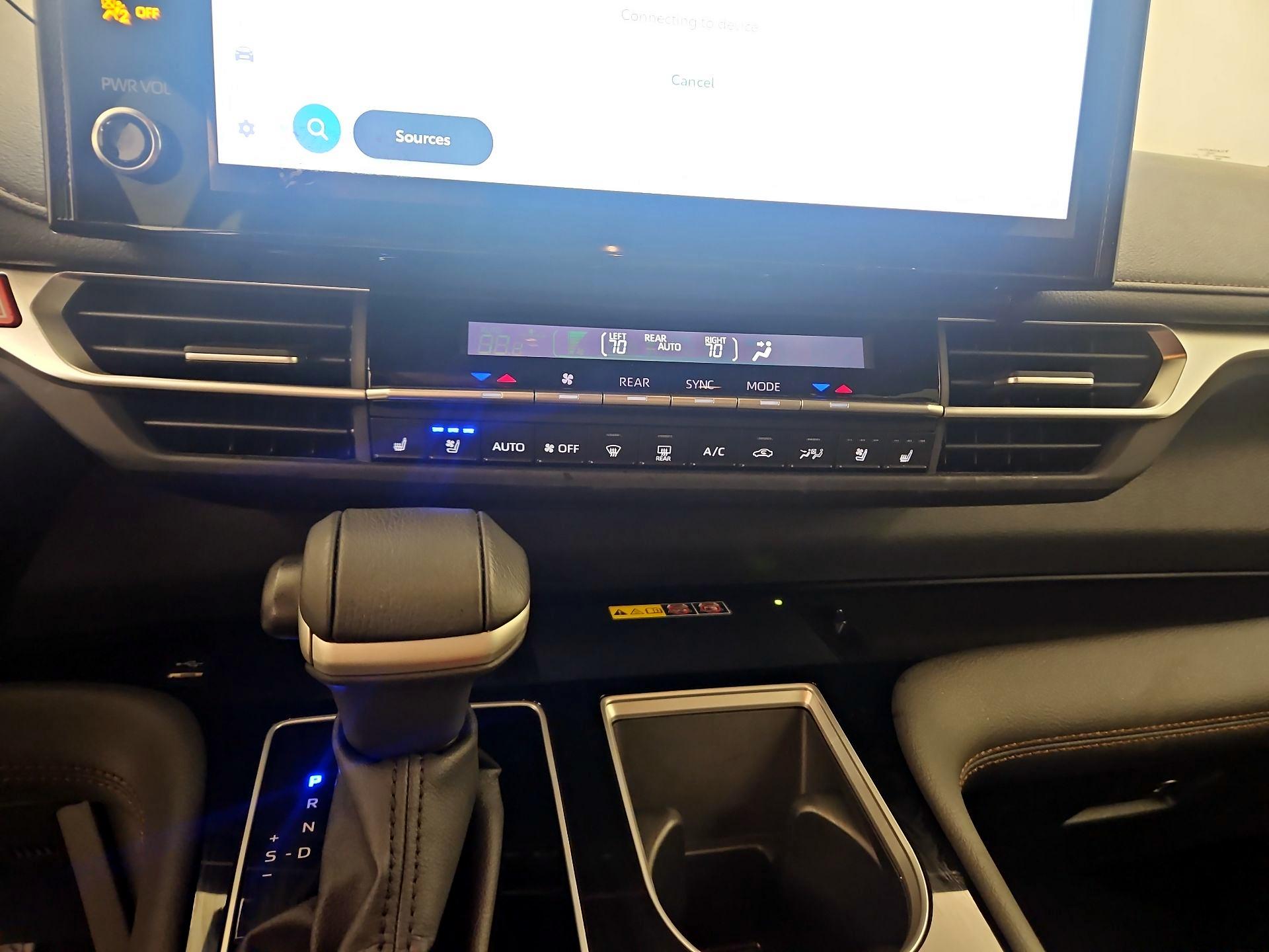 Thumbnail: 2025 Toyota Sienna - 16