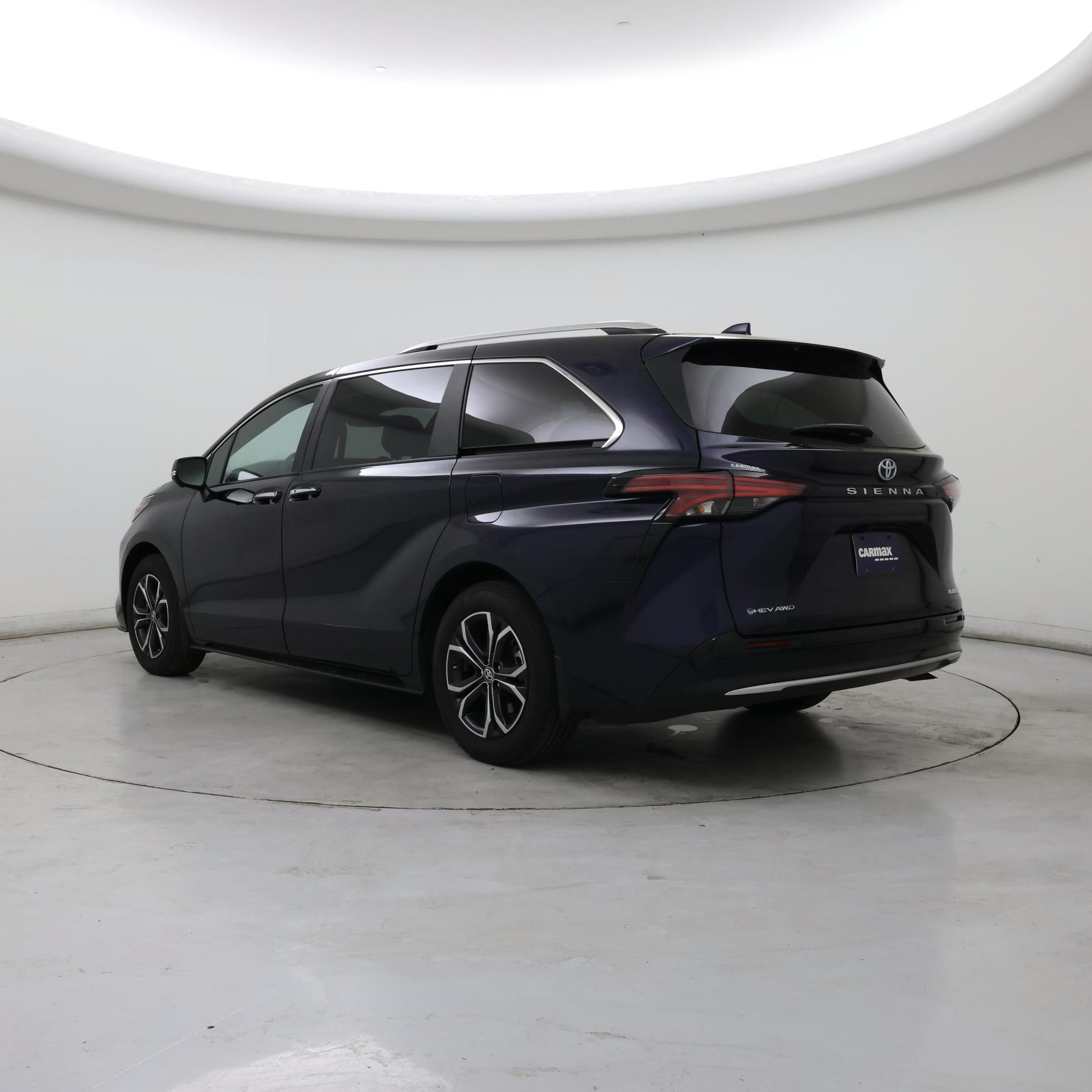 Thumbnail: 2025 Toyota Sienna - 2