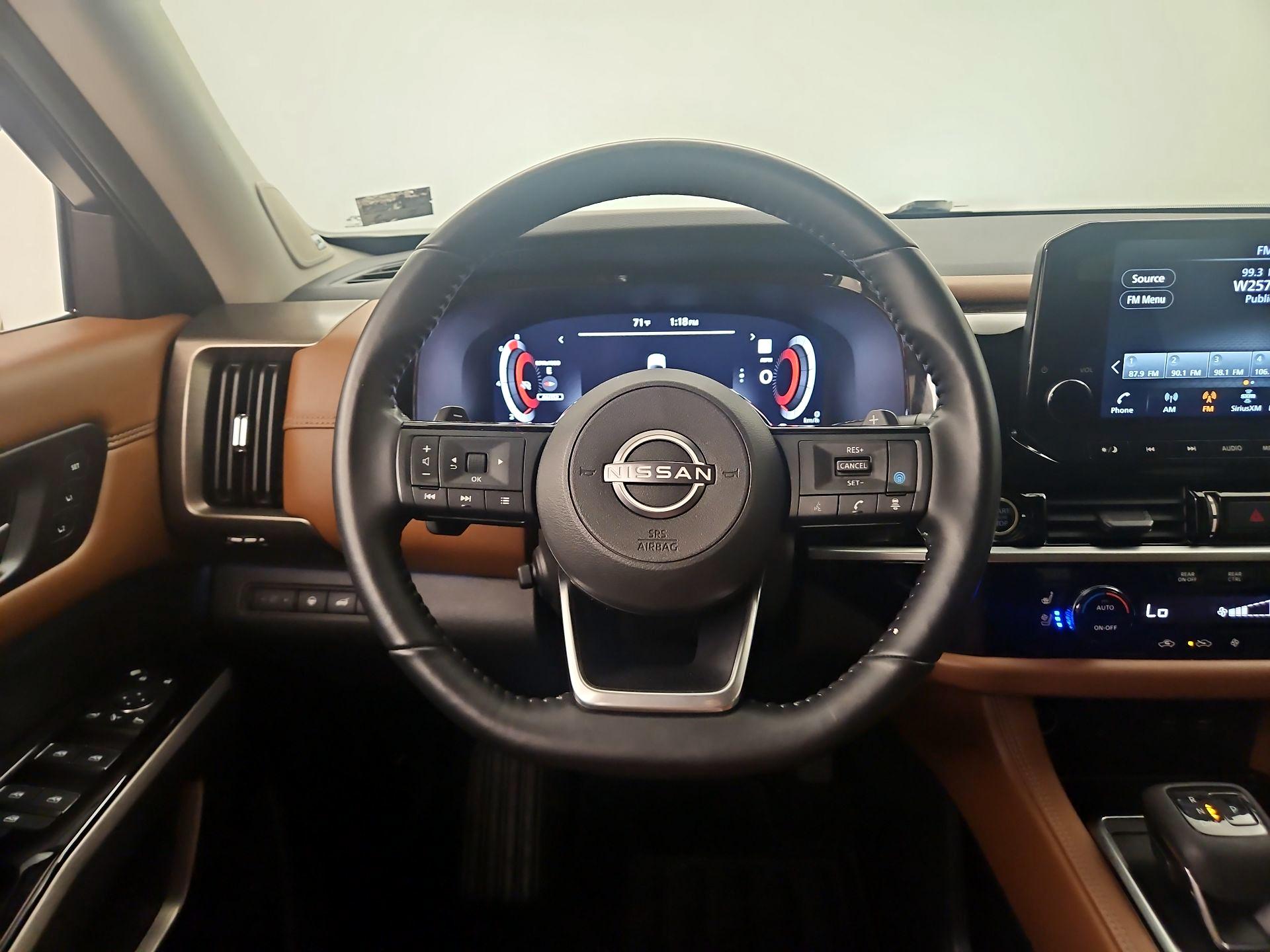 Thumbnail: 2023 Nissan Pathfinder - 10