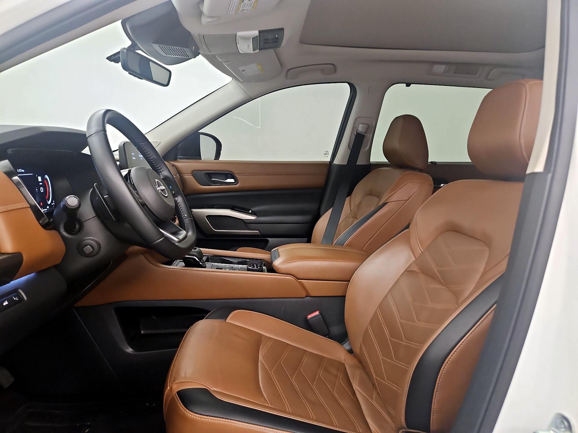 Thumbnail: 2023 Nissan Pathfinder - 11