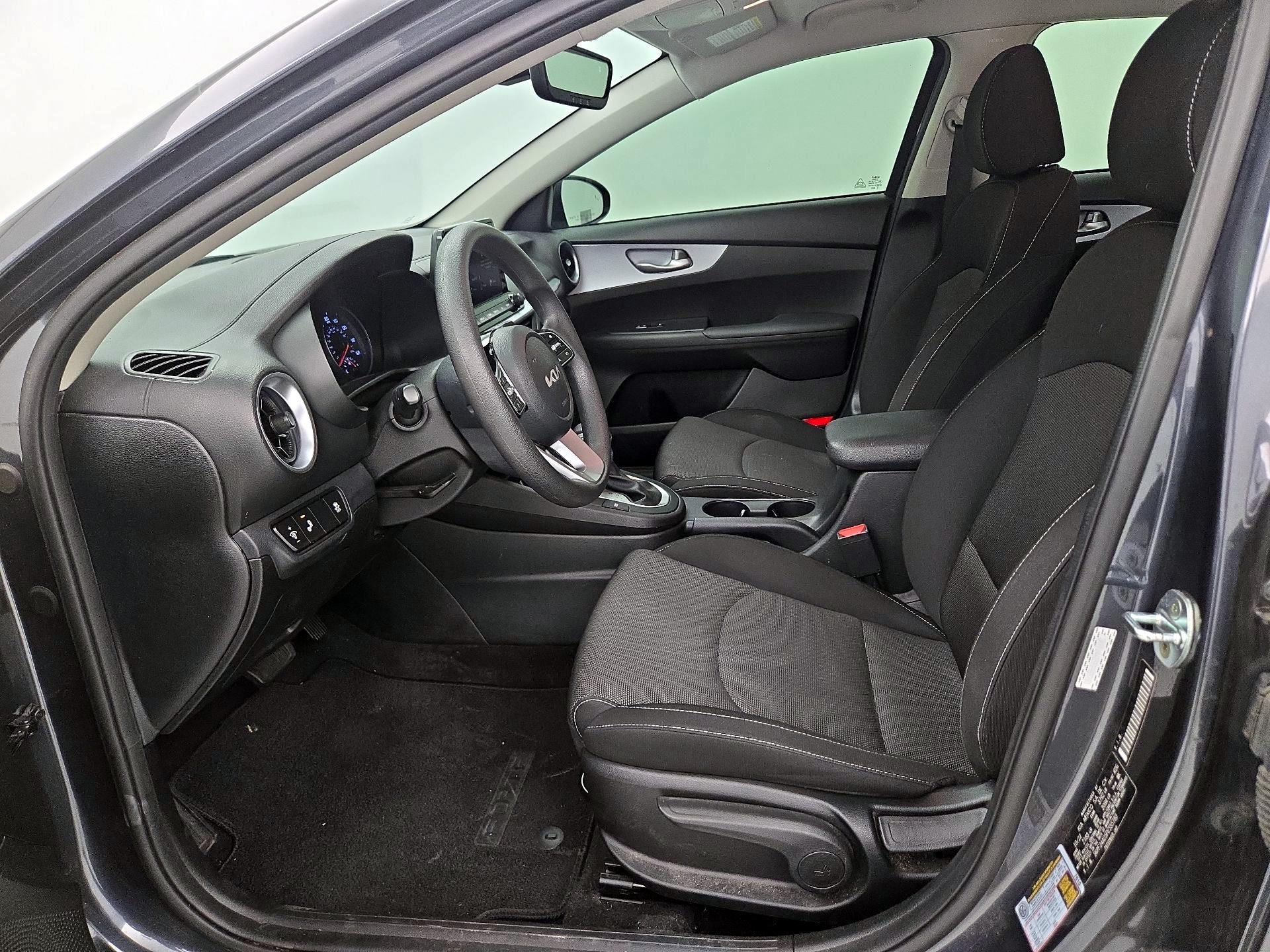 Thumbnail: 2023 Kia Forte - 11