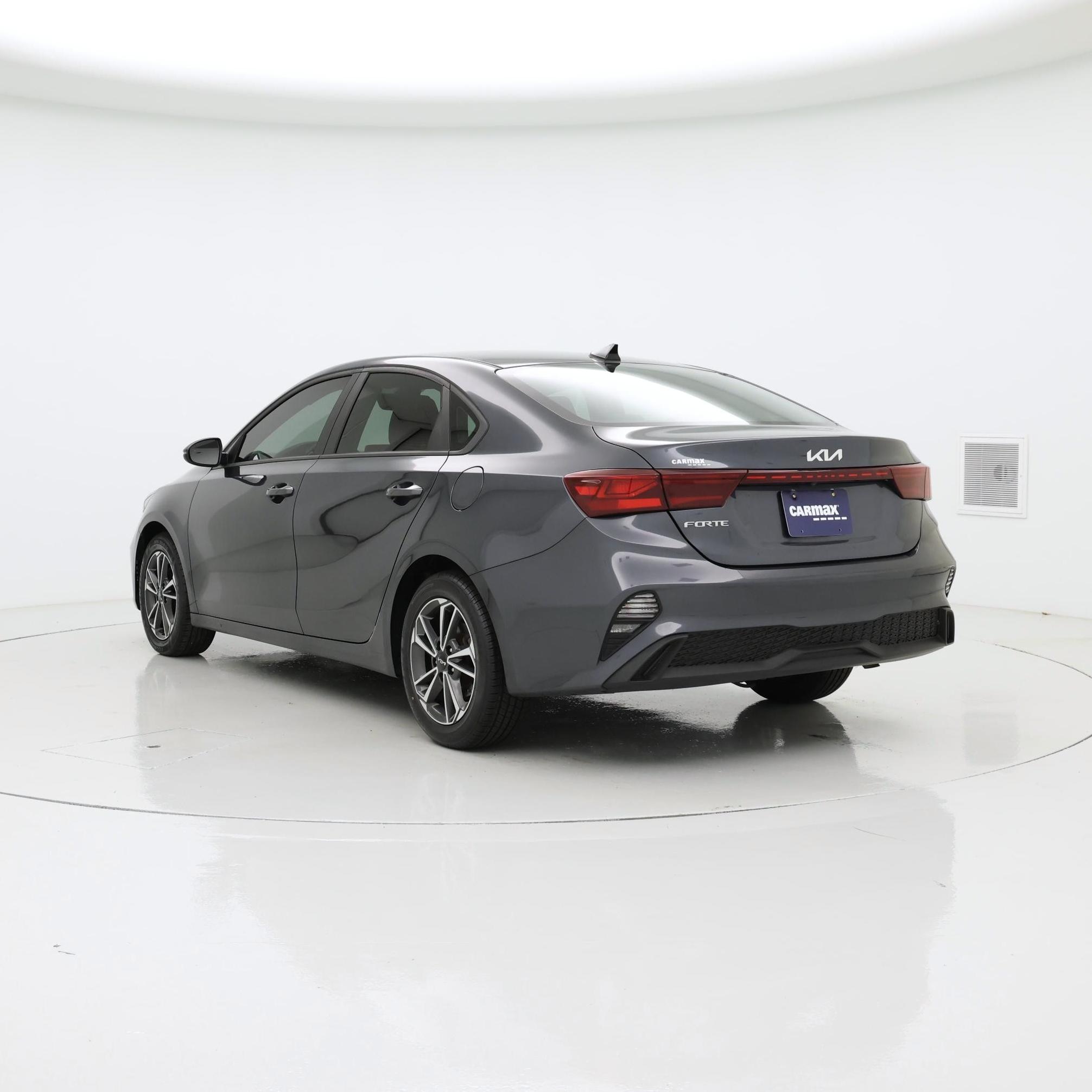 Thumbnail: 2023 Kia Forte - 2
