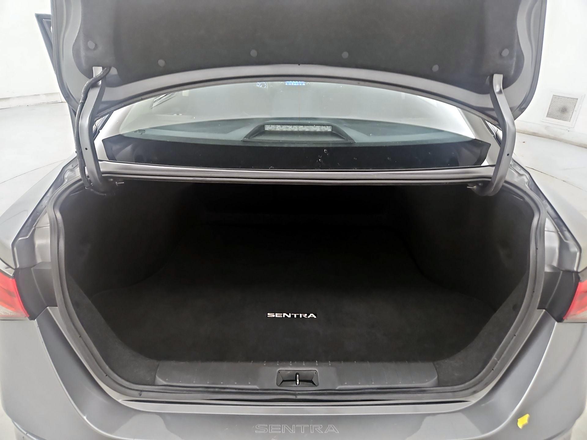 Thumbnail: 2023 Nissan Sentra - 20