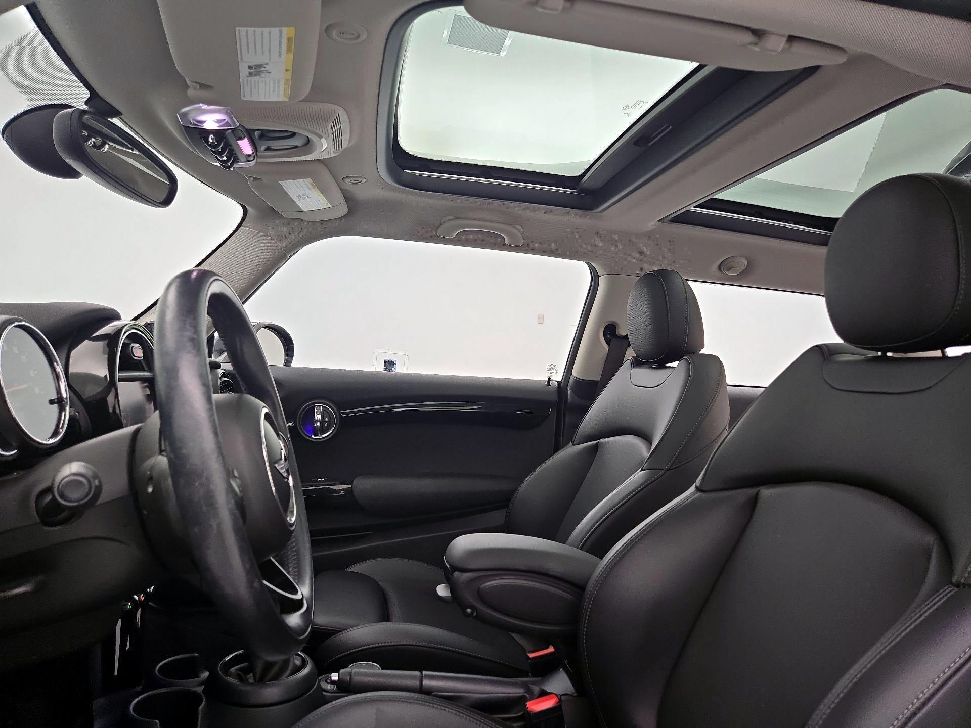 Thumbnail: 2018 MINI Cooper Hardtop - 20