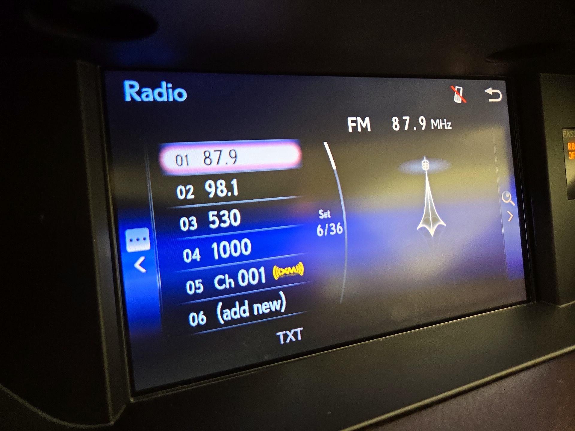 Thumbnail: 2016 Lexus ES - 15
