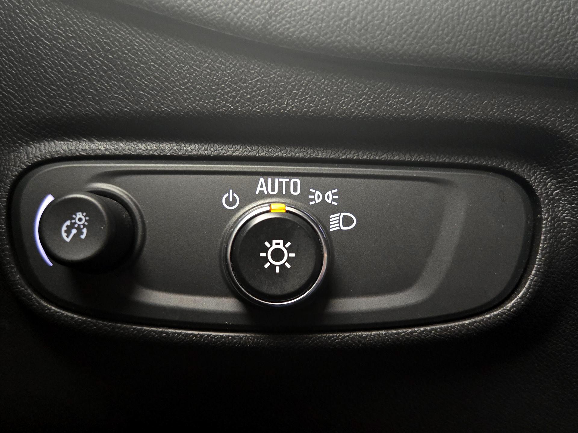 Thumbnail: 2019 Chevrolet Equinox - 13