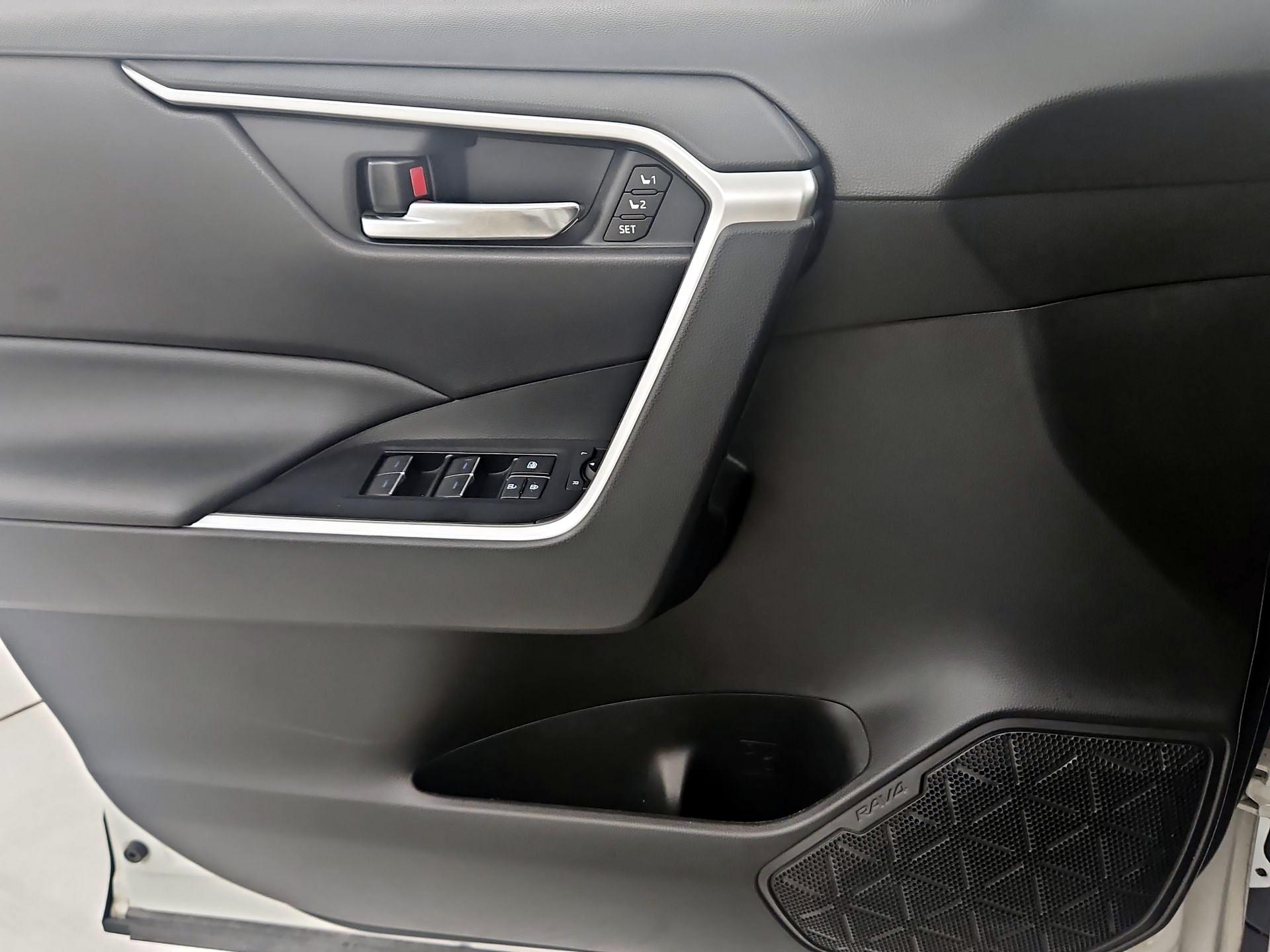 Thumbnail: 2024 Toyota RAV4 - 12