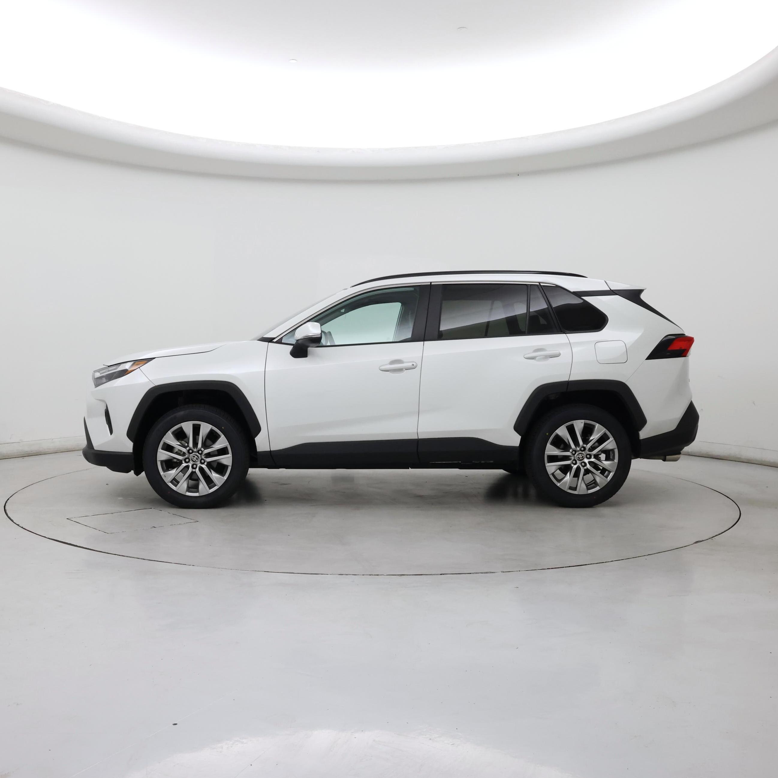 Thumbnail: 2024 Toyota RAV4 - 3