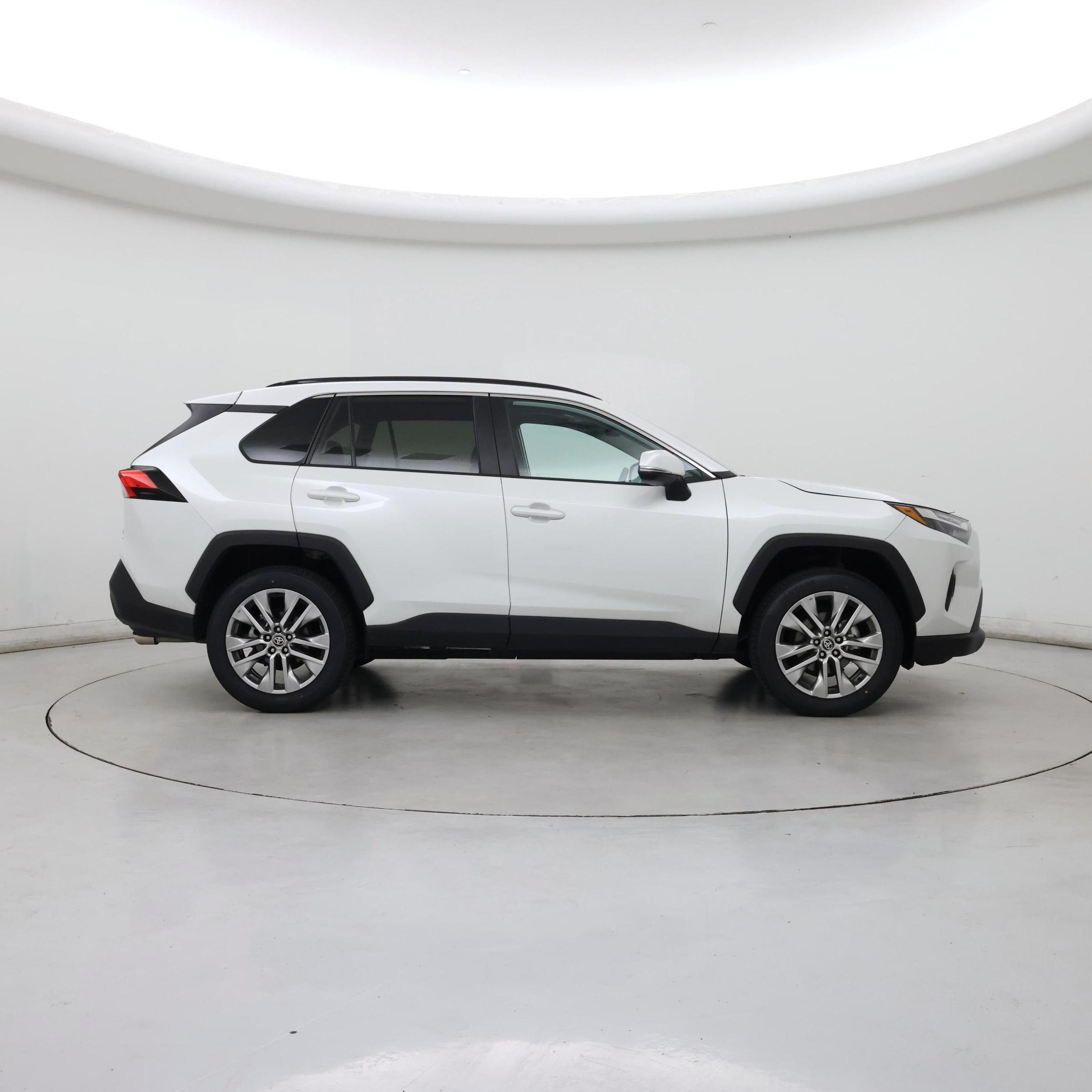 Thumbnail: 2024 Toyota RAV4 - 7