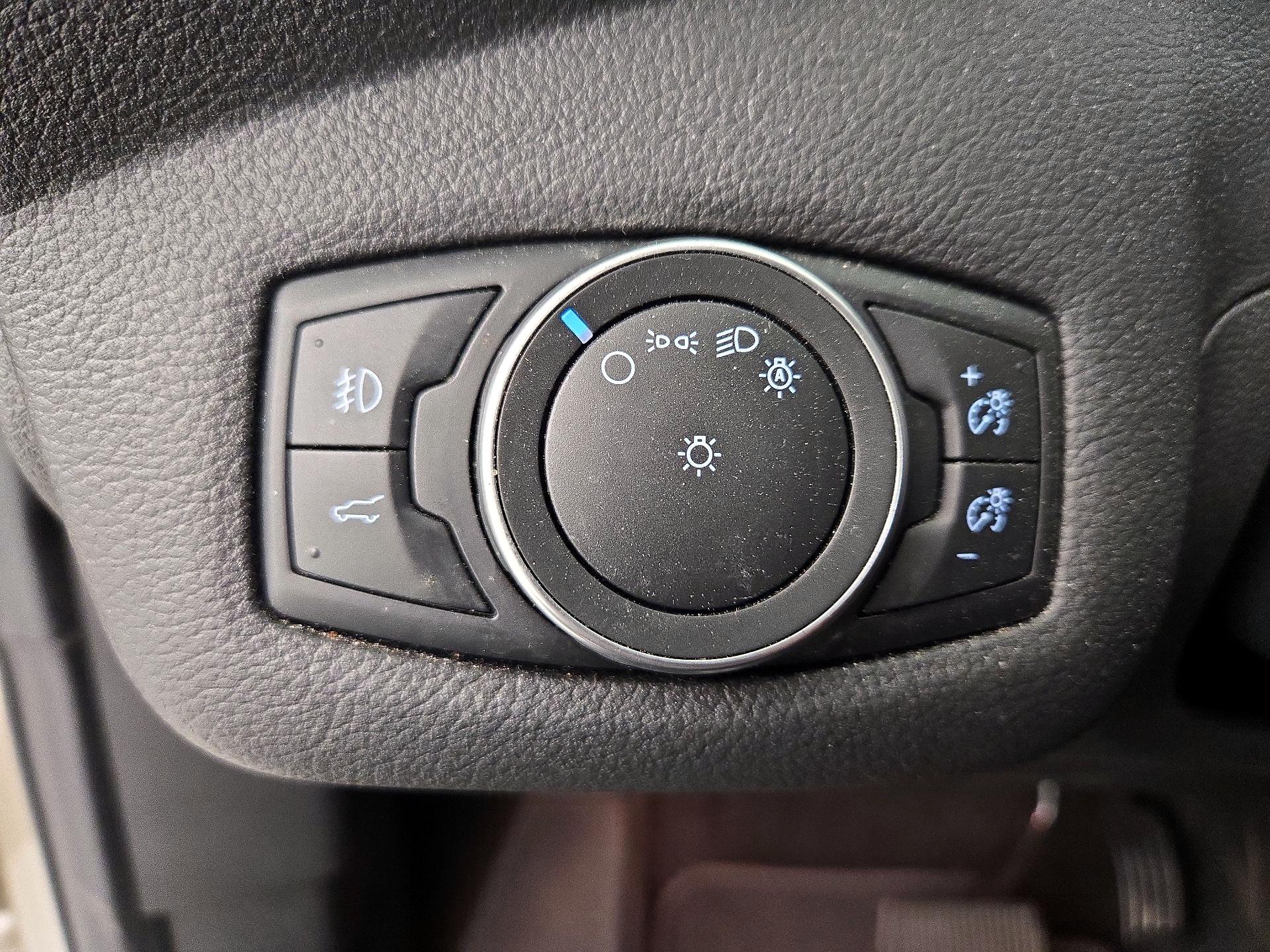 Thumbnail: 2018 Ford Escape - 13