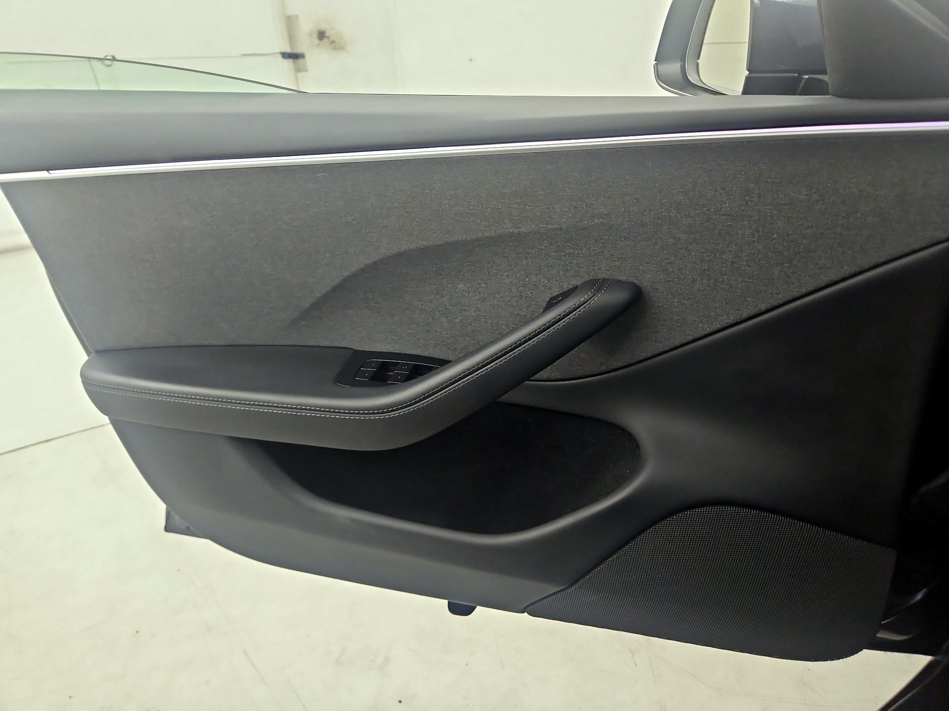 Thumbnail: 2025 Tesla Model 3 - 12