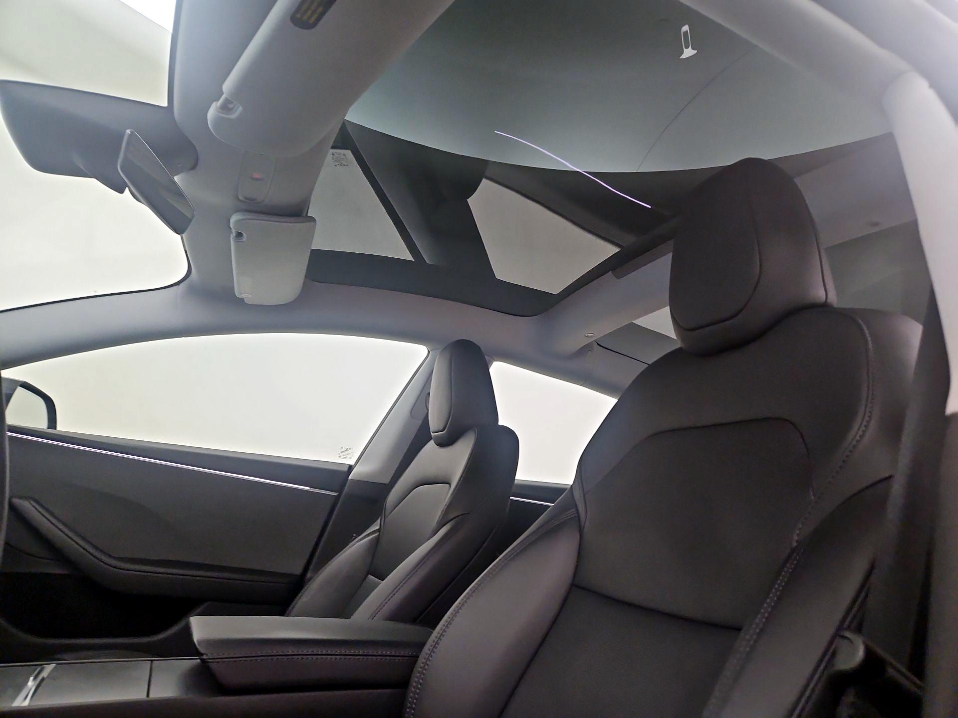 Thumbnail: 2025 Tesla Model 3 - 19