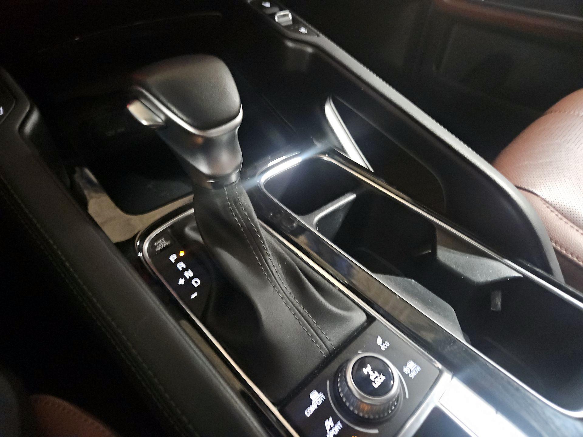 Thumbnail: 2024 Kia Telluride - 18