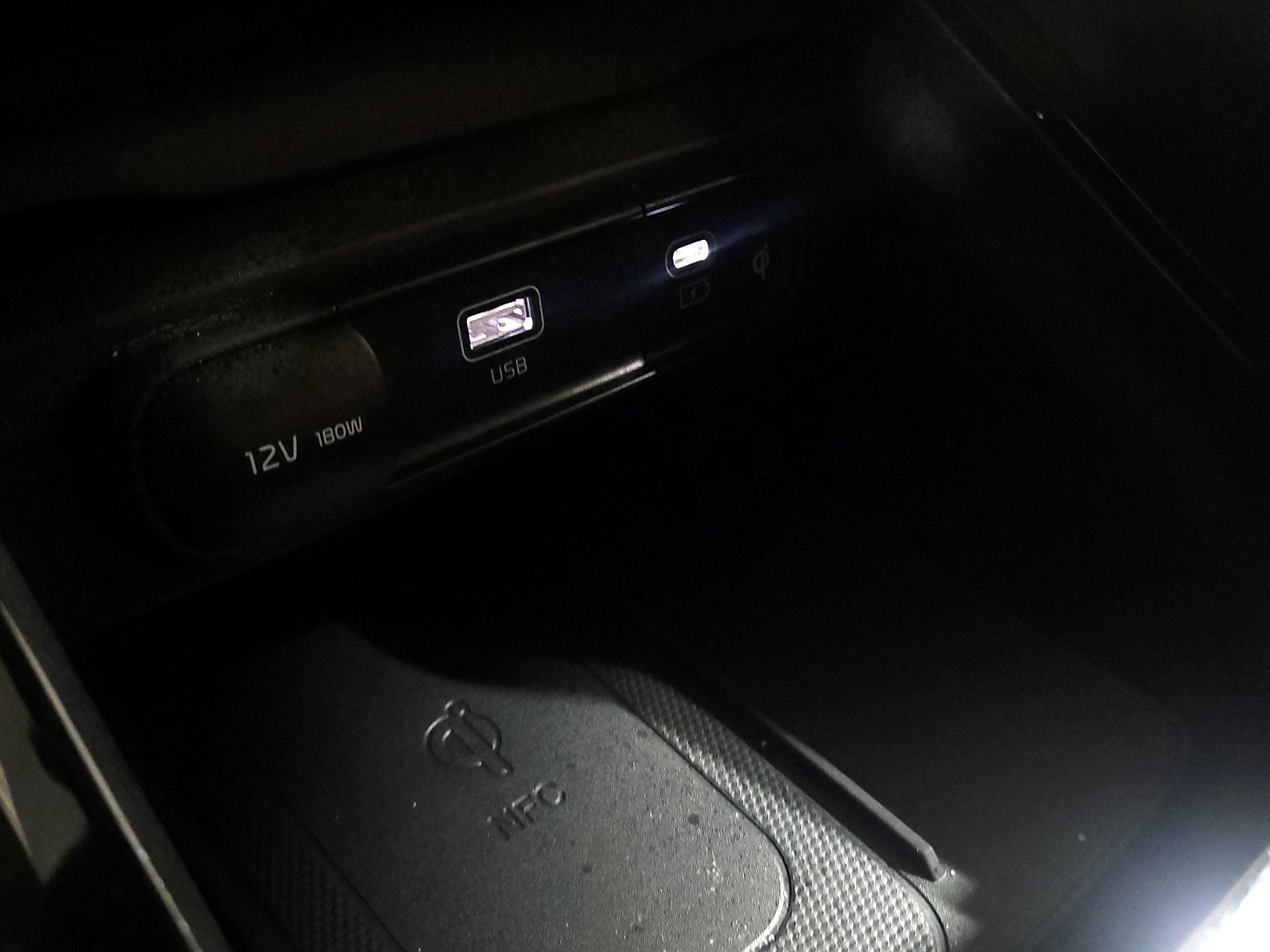 Thumbnail: 2024 Kia Telluride - 19