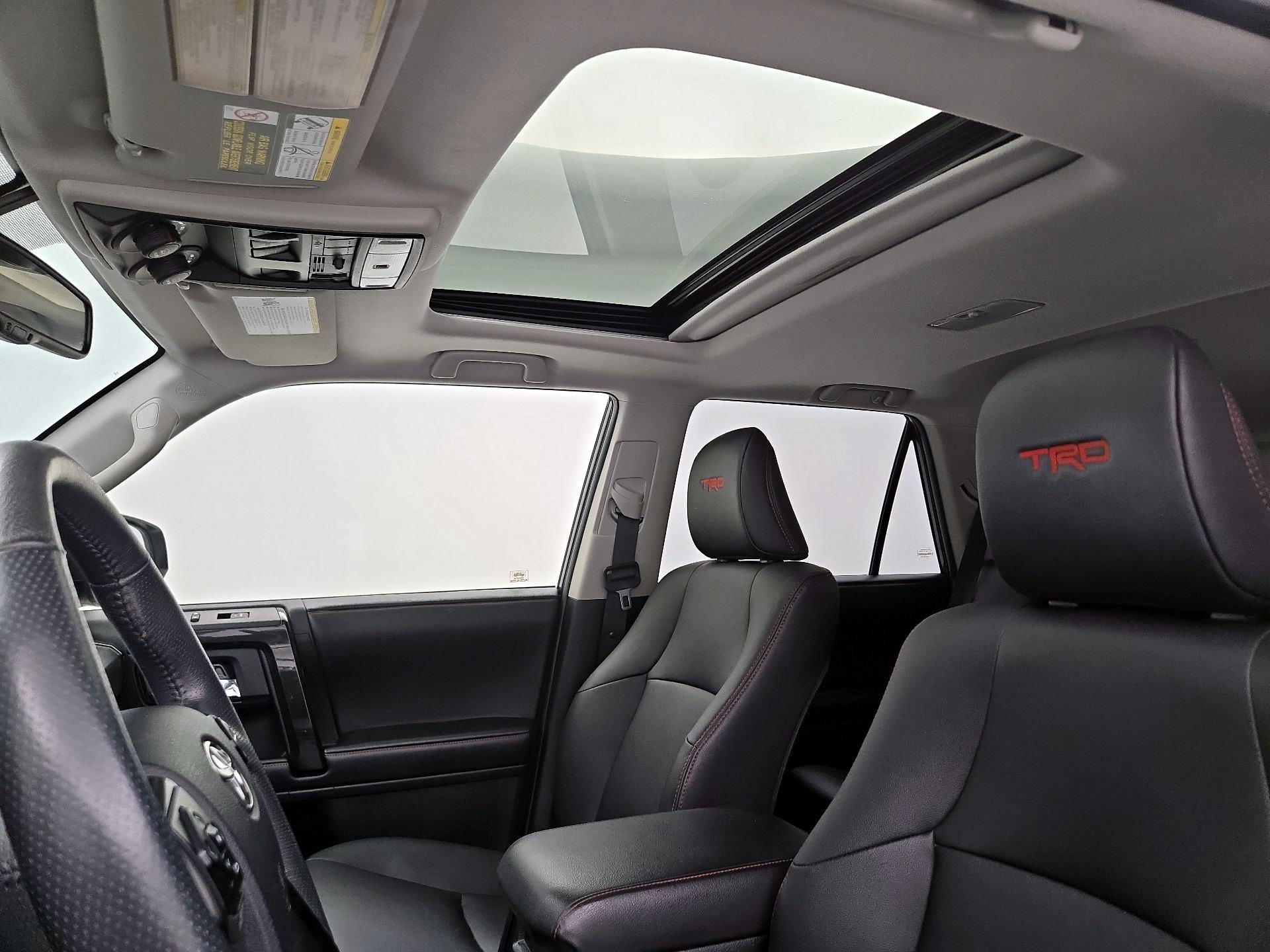 Thumbnail: 2019 Toyota 4Runner - 19