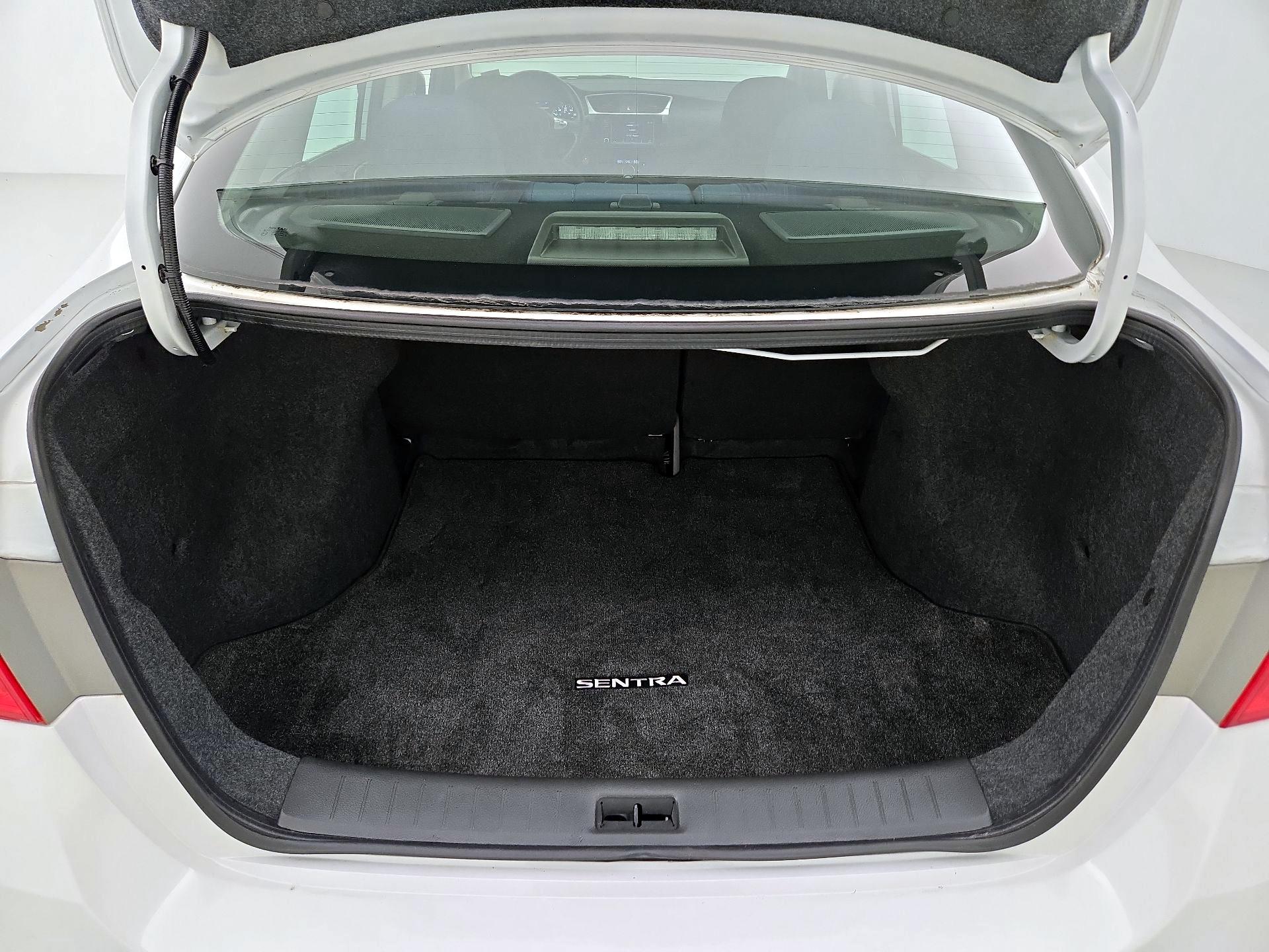 Thumbnail: 2019 Nissan Sentra - 20