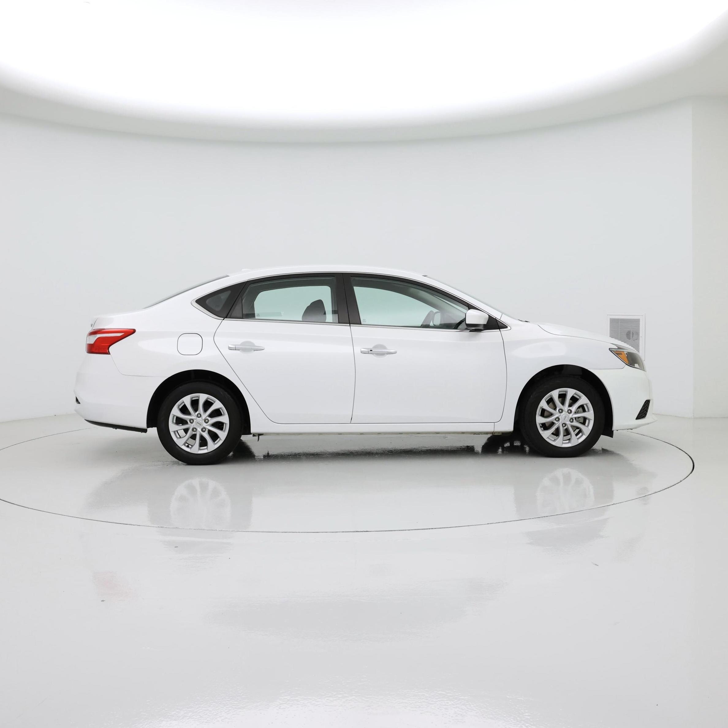 Thumbnail: 2019 Nissan Sentra - 7