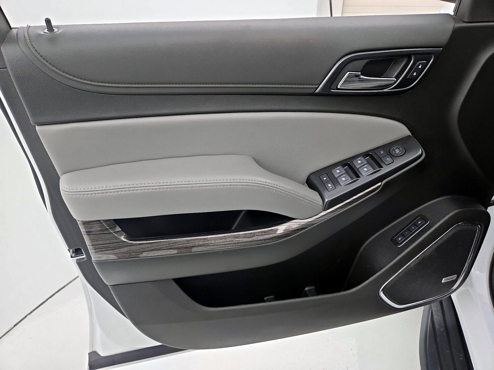 Thumbnail: 2020 Chevrolet Suburban - 12