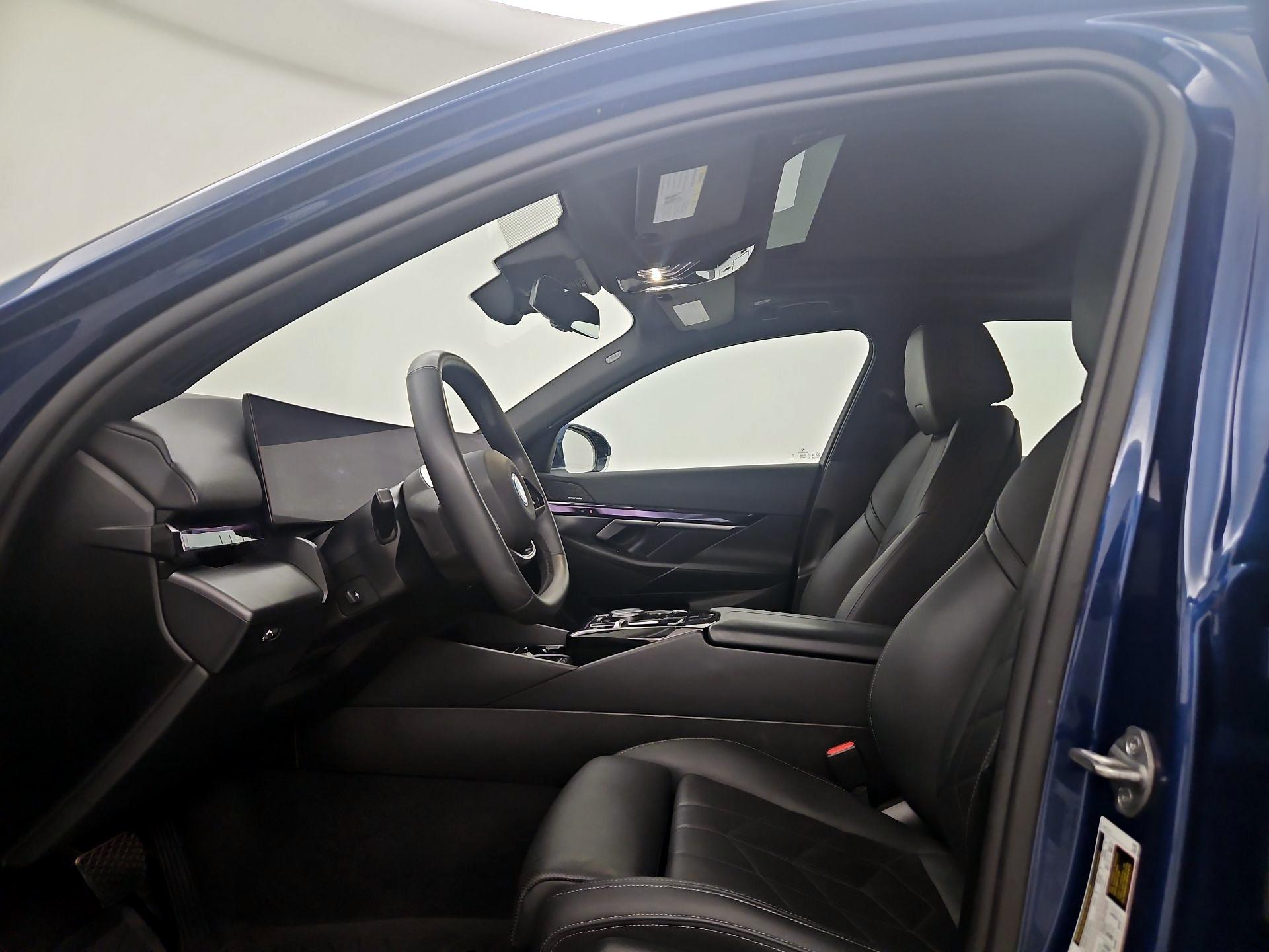 Thumbnail: 2024 BMW i5 - 11