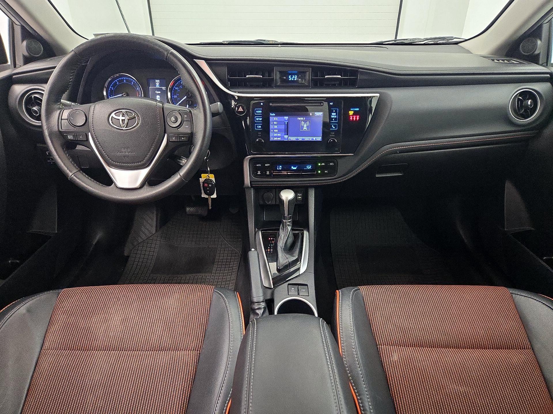 Thumbnail: 2018 Toyota Corolla - 9