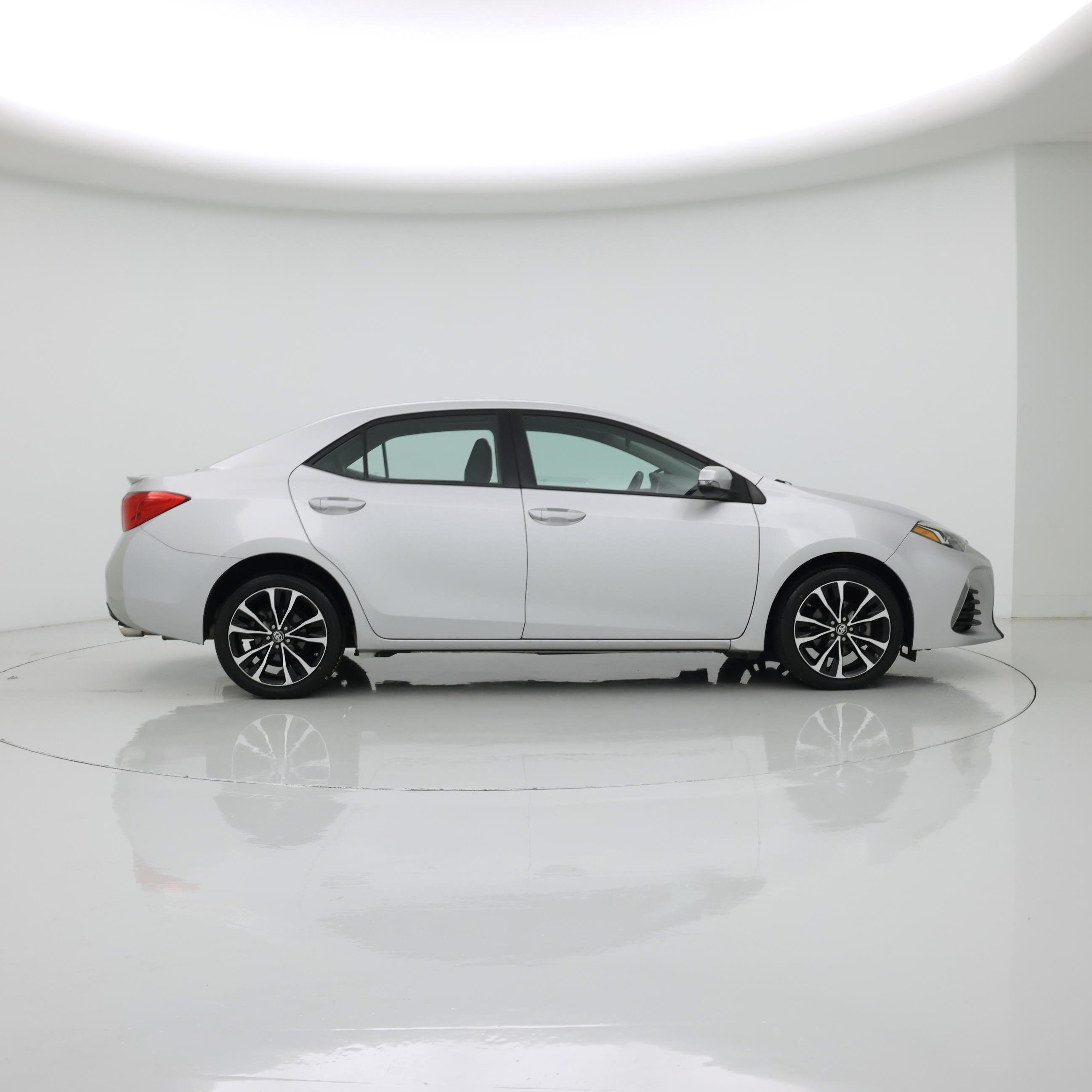 Thumbnail: 2018 Toyota Corolla - 7