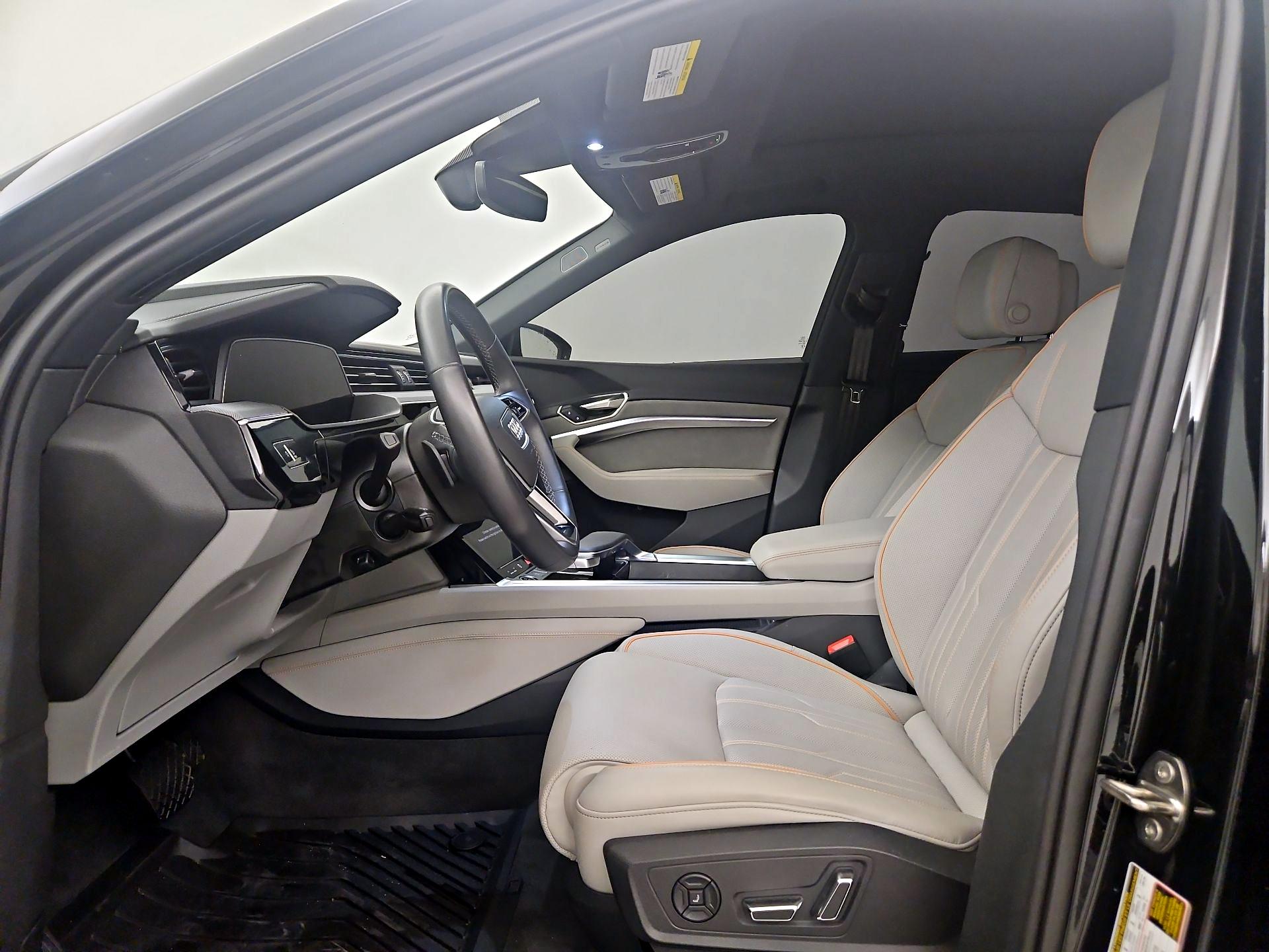 Thumbnail: 2024 Audi Q8 e-tron - 11