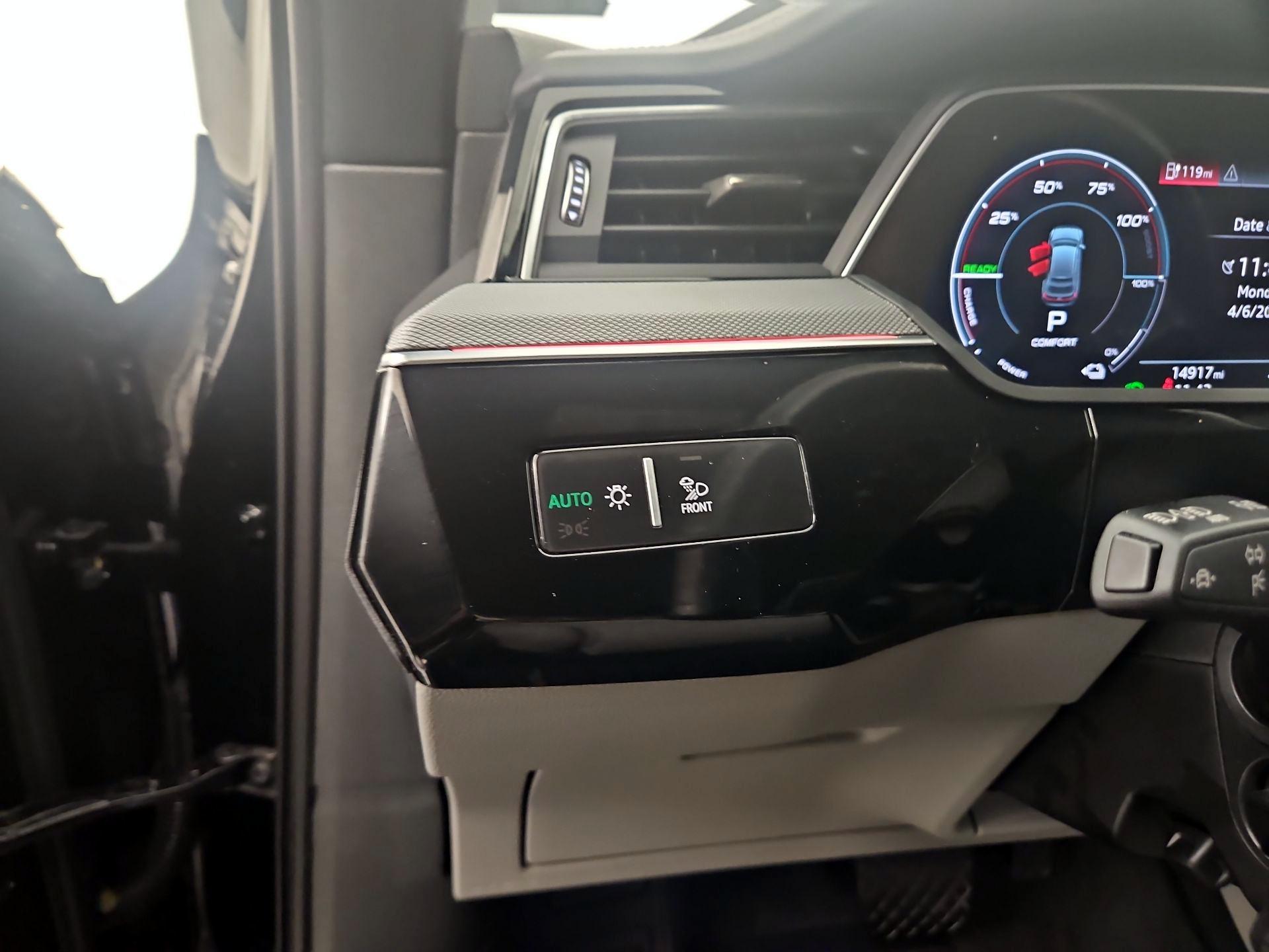 Thumbnail: 2024 Audi Q8 e-tron - 13