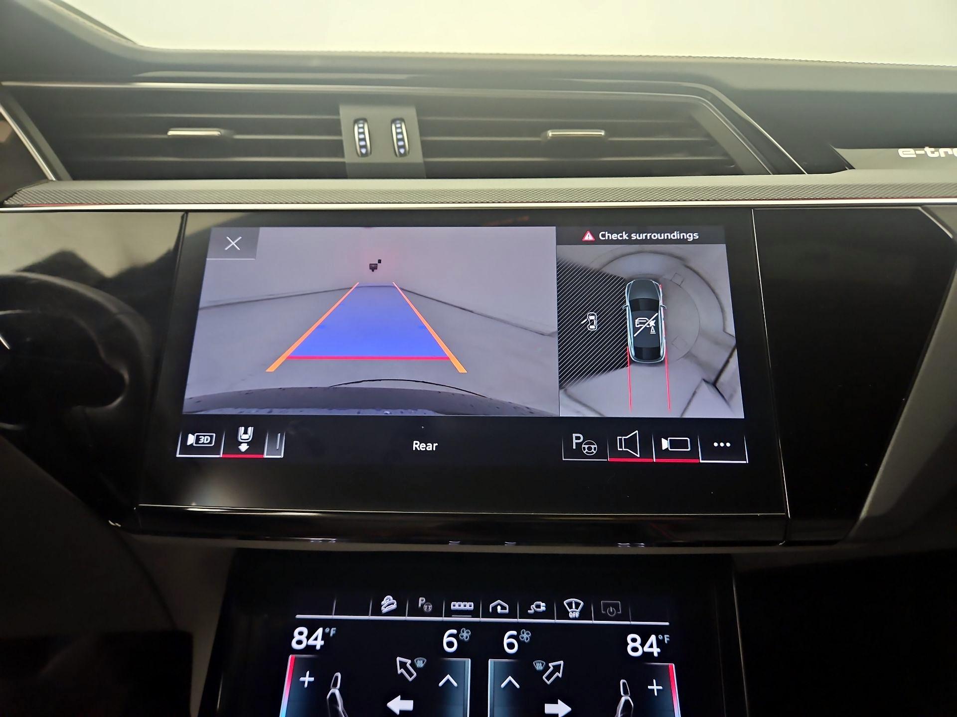 Thumbnail: 2024 Audi Q8 e-tron - 15