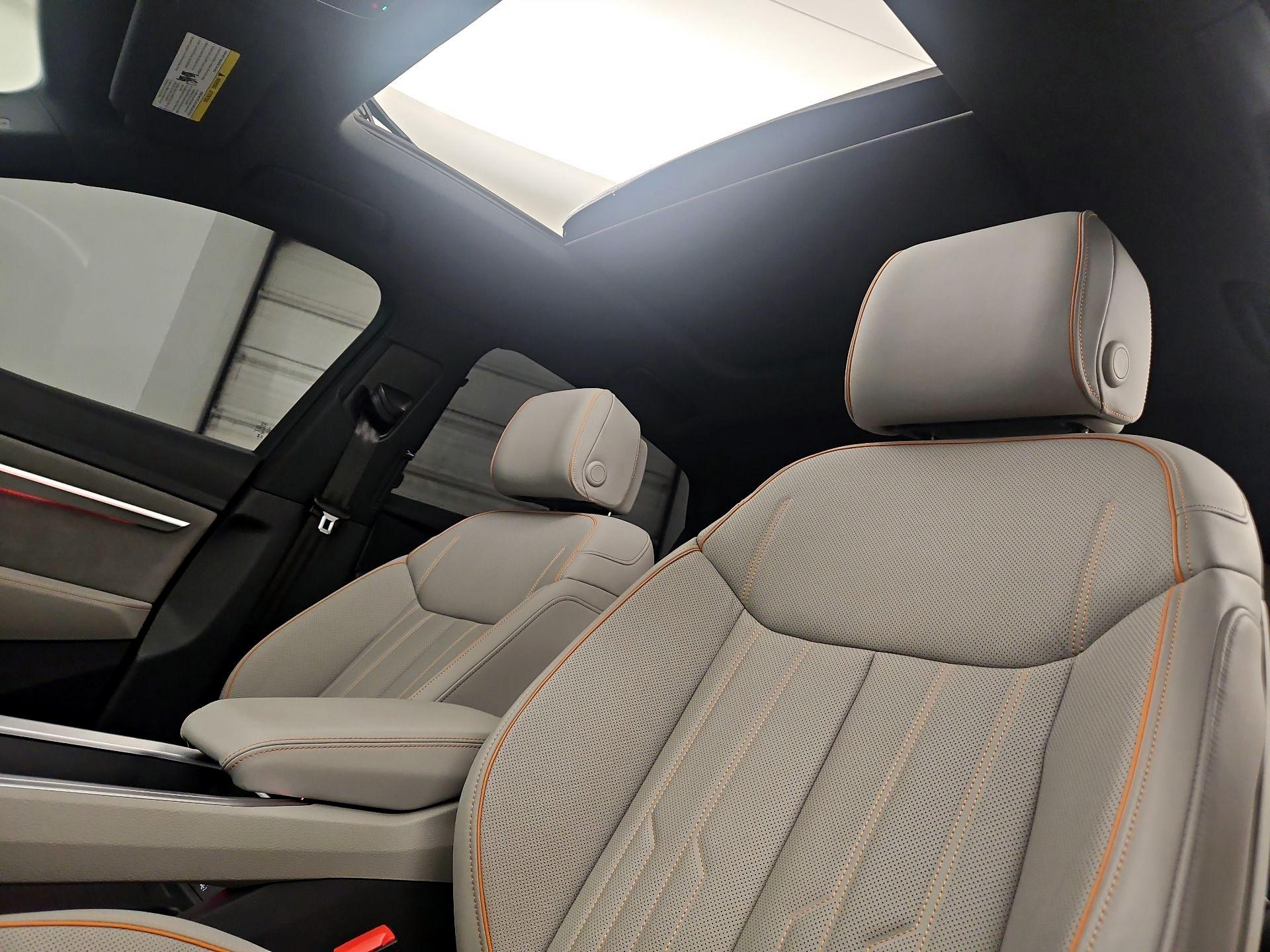 Thumbnail: 2024 Audi Q8 e-tron - 20