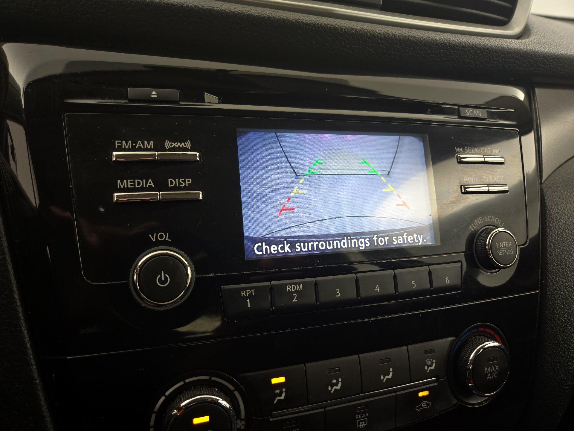 Thumbnail: 2015 Nissan Rogue - 14