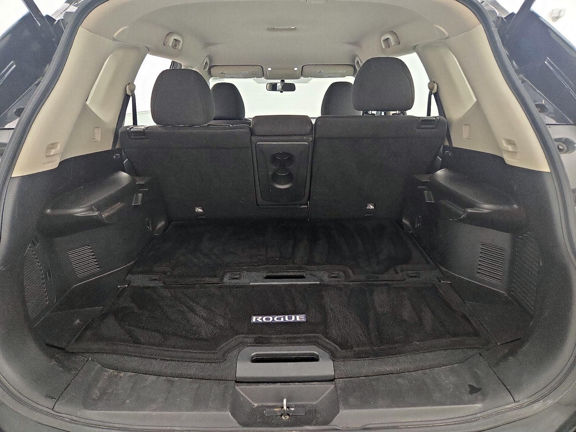 Thumbnail: 2015 Nissan Rogue - 20