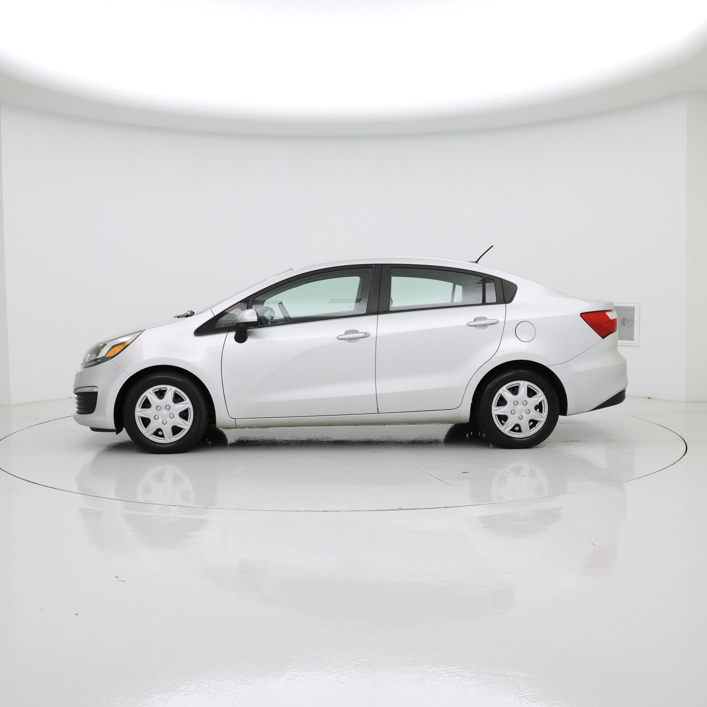 Thumbnail: 2016 Kia Rio - 3