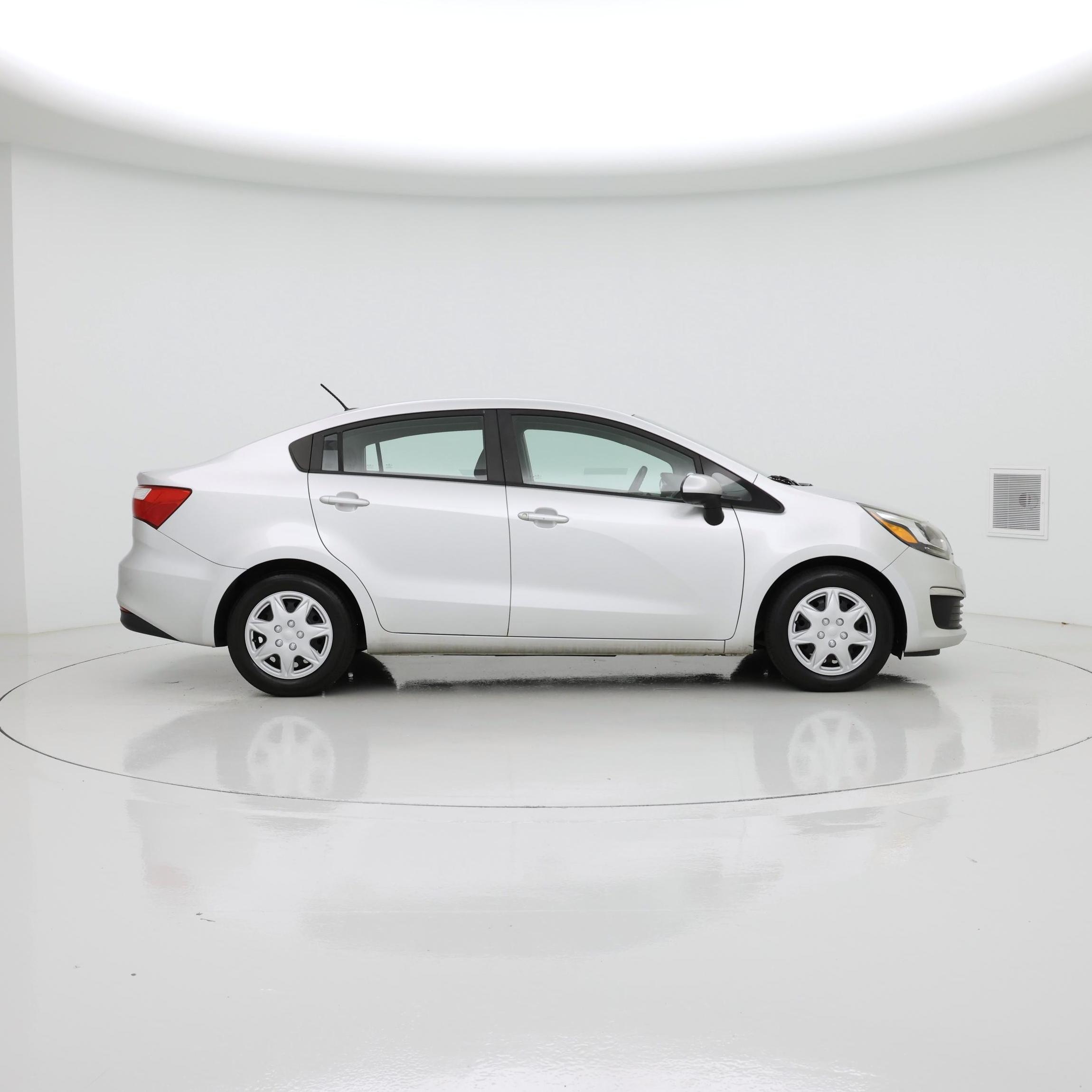 Thumbnail: 2016 Kia Rio - 7