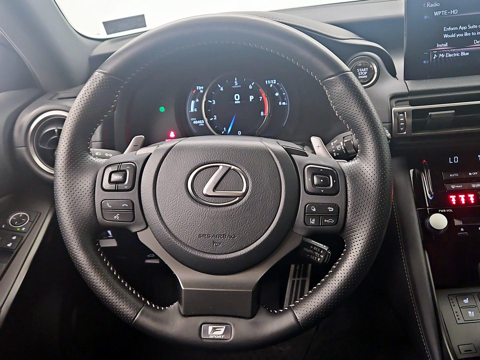 Thumbnail: 2022 Lexus IS - 10