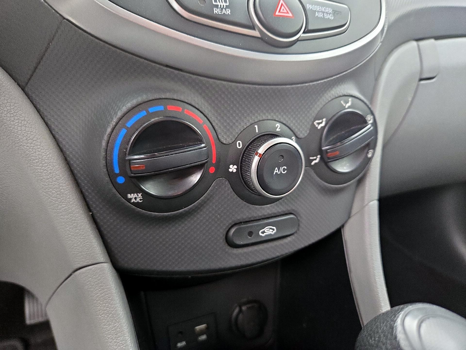 Thumbnail: 2016 Hyundai Accent - 15