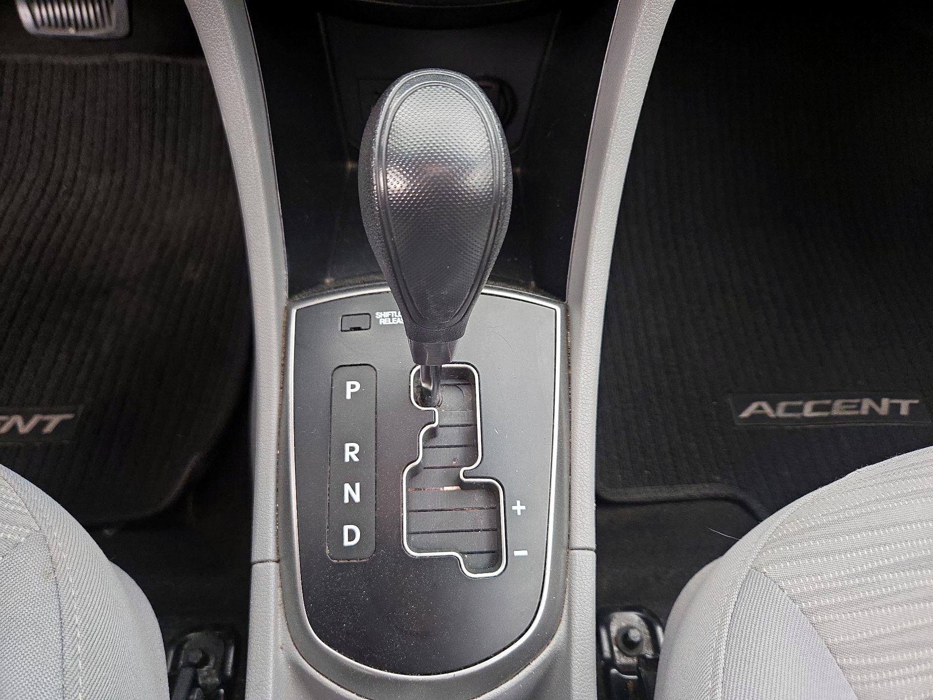 Thumbnail: 2016 Hyundai Accent - 16