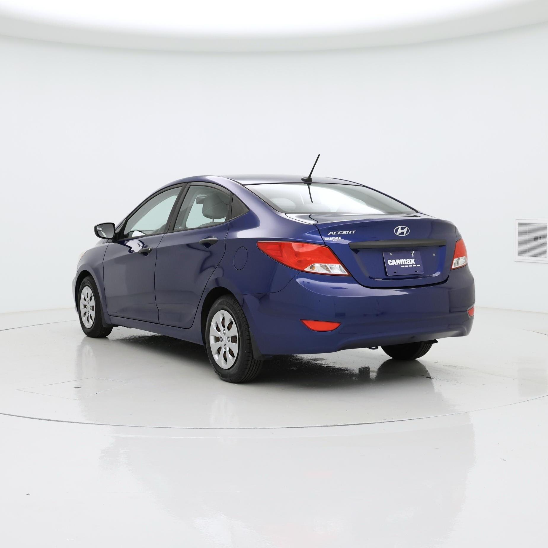 Thumbnail: 2016 Hyundai Accent - 2