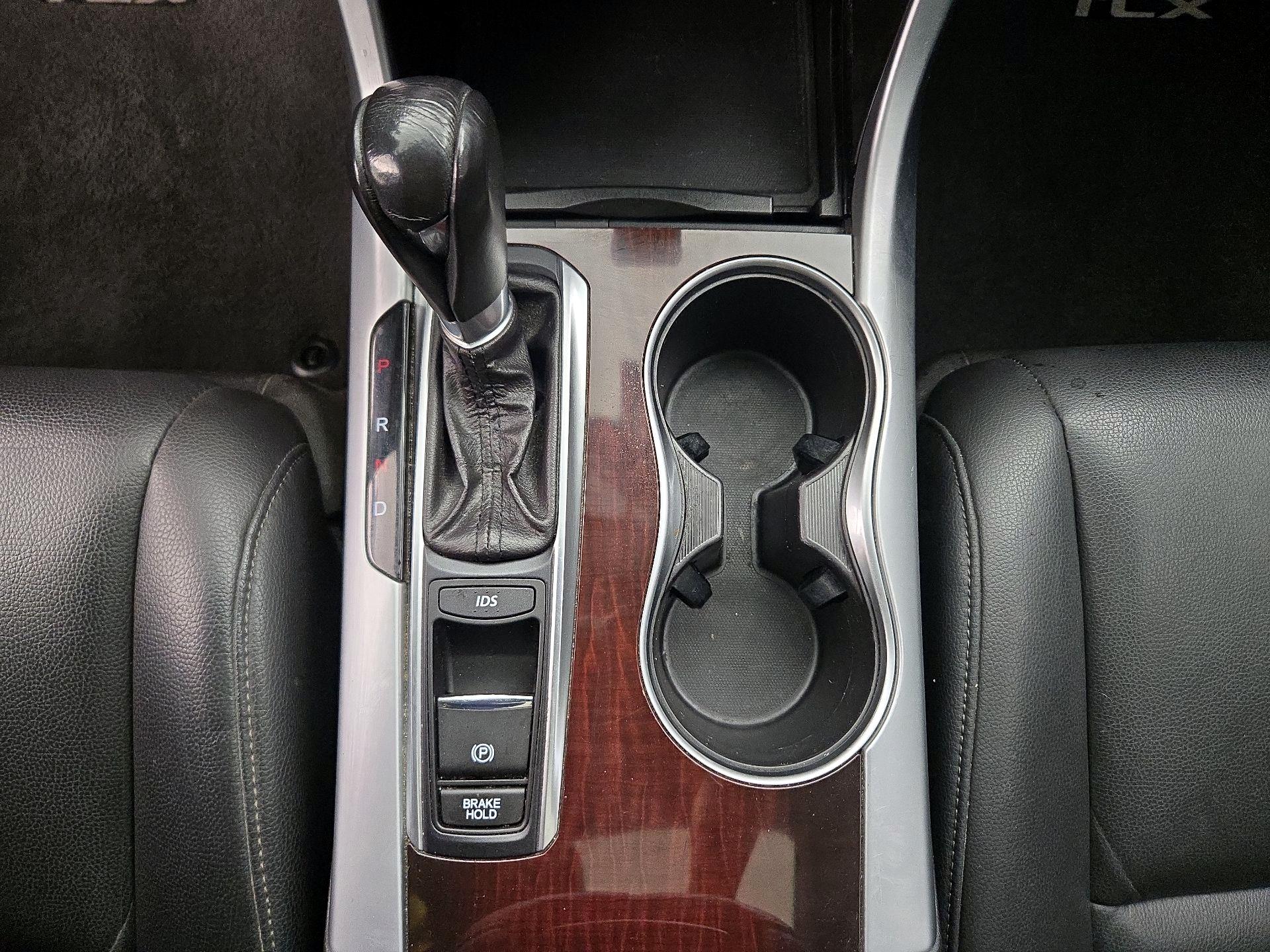 Thumbnail: 2015 Acura TLX - 17