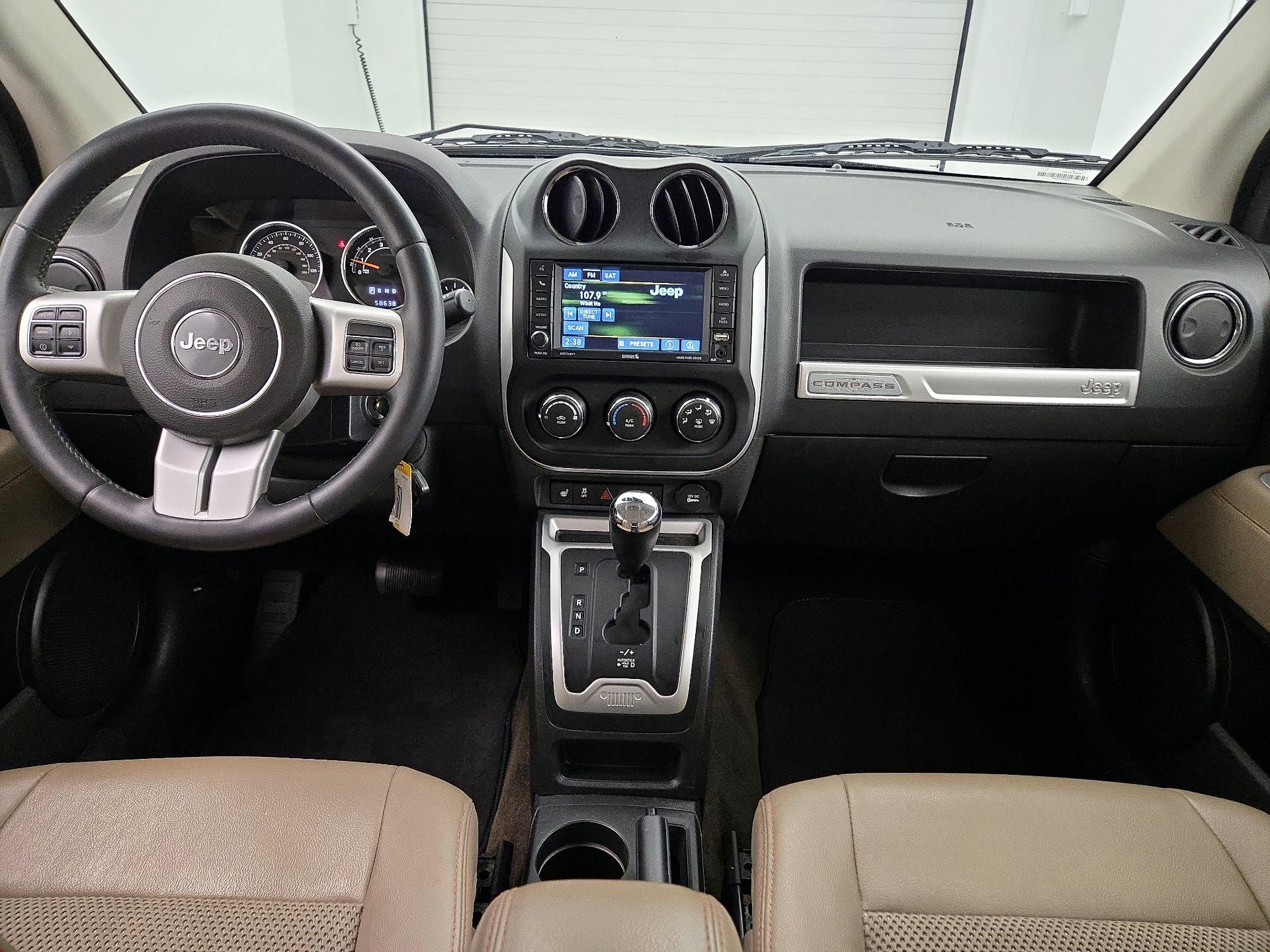 Thumbnail: 2016 Jeep Compass - 9