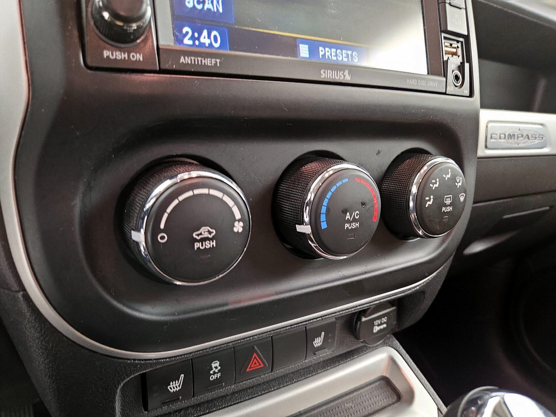 Thumbnail: 2016 Jeep Compass - 15