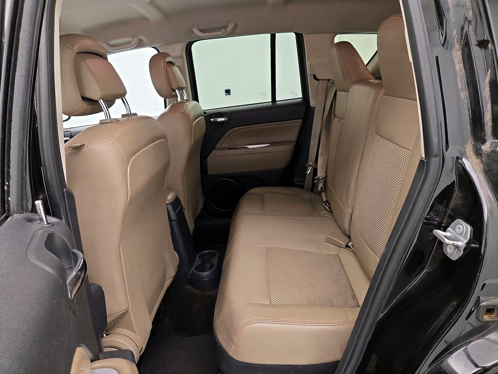 Thumbnail: 2016 Jeep Compass - 17