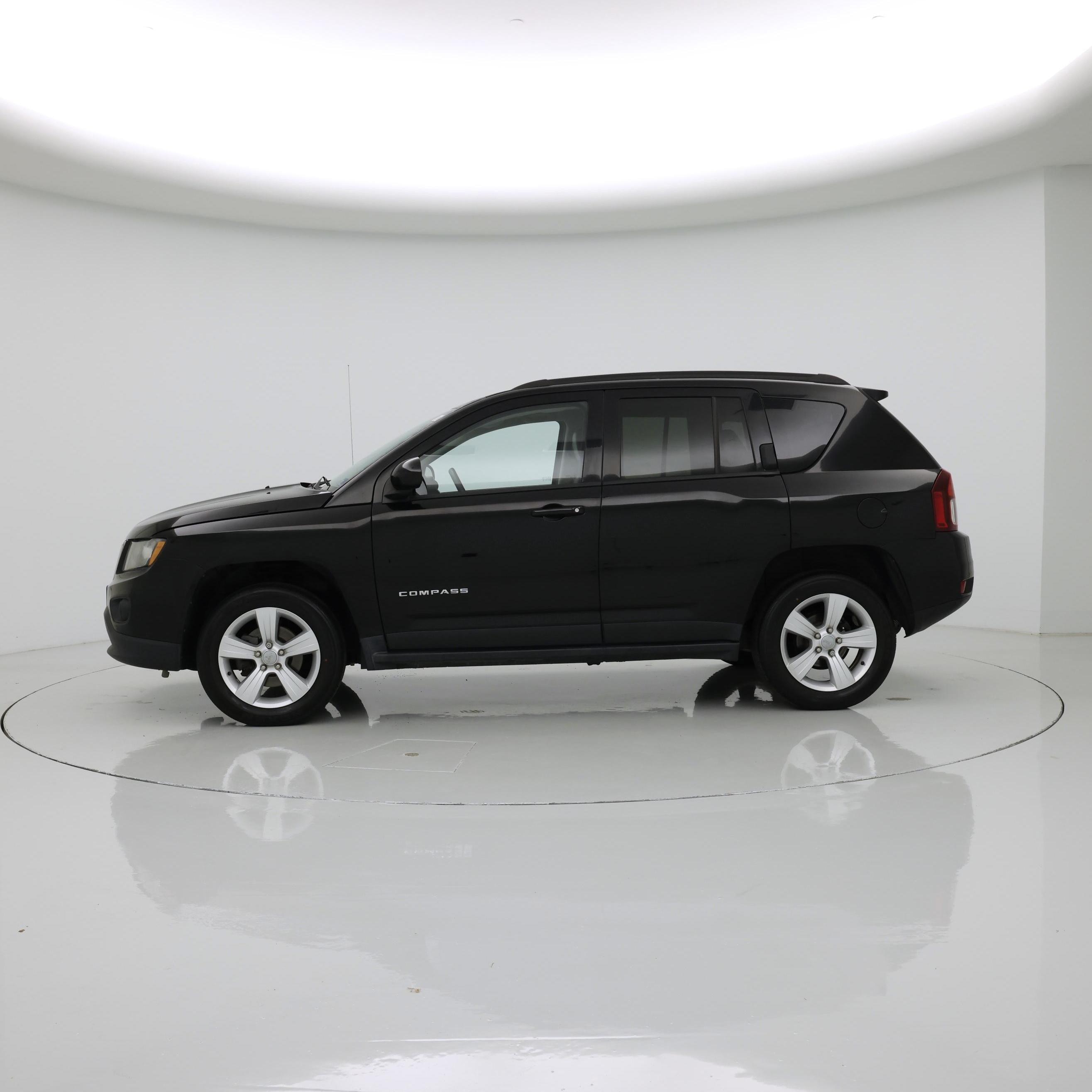 Thumbnail: 2016 Jeep Compass - 3