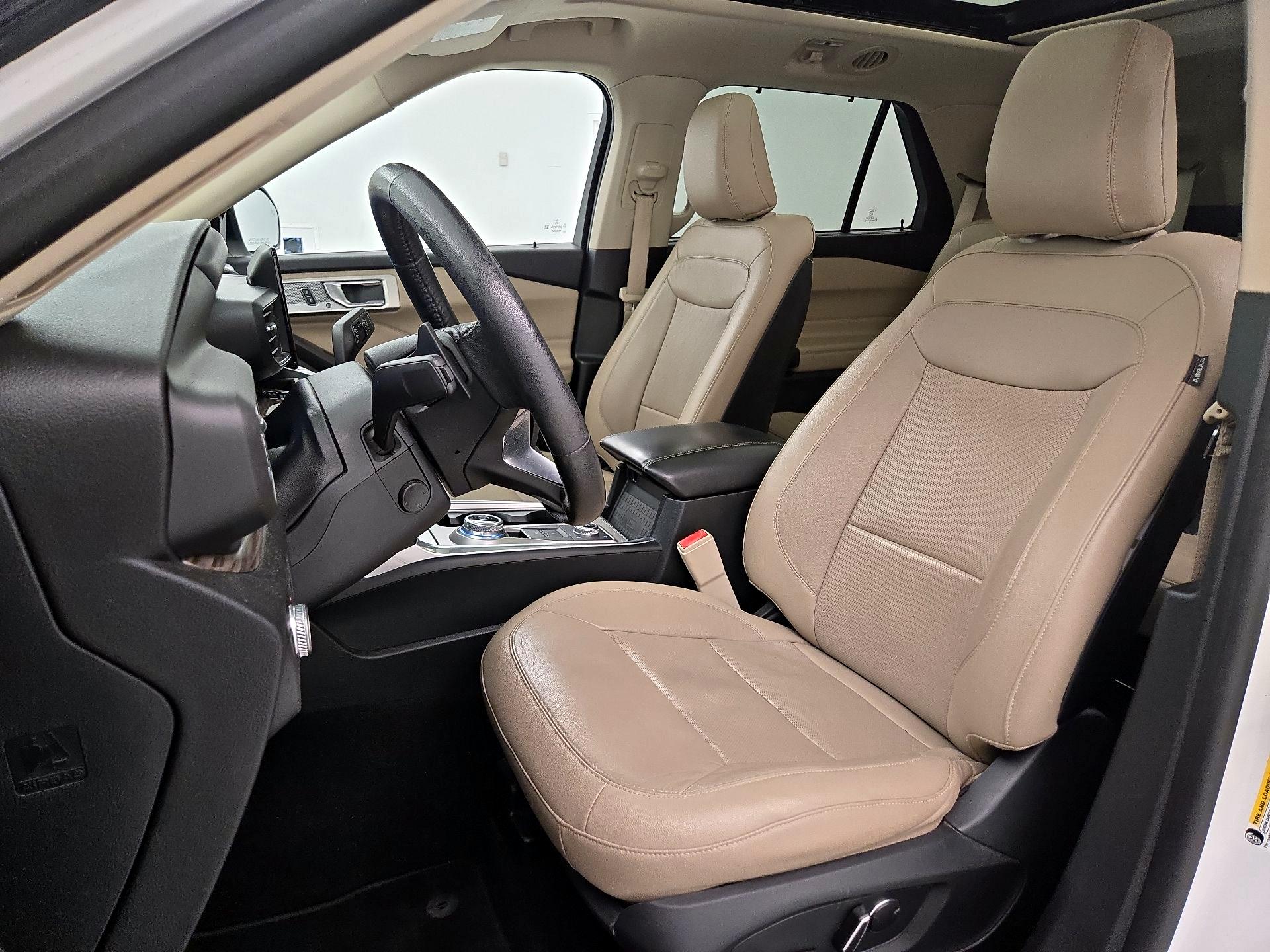 Thumbnail: 2020 Ford Explorer - 11