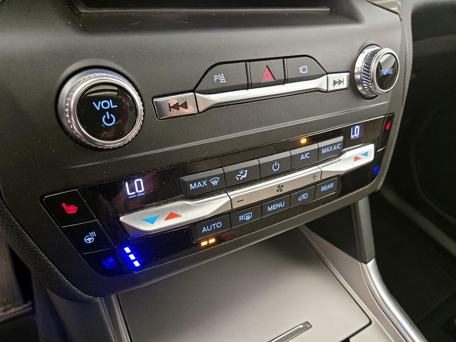 Thumbnail: 2020 Ford Explorer - 17