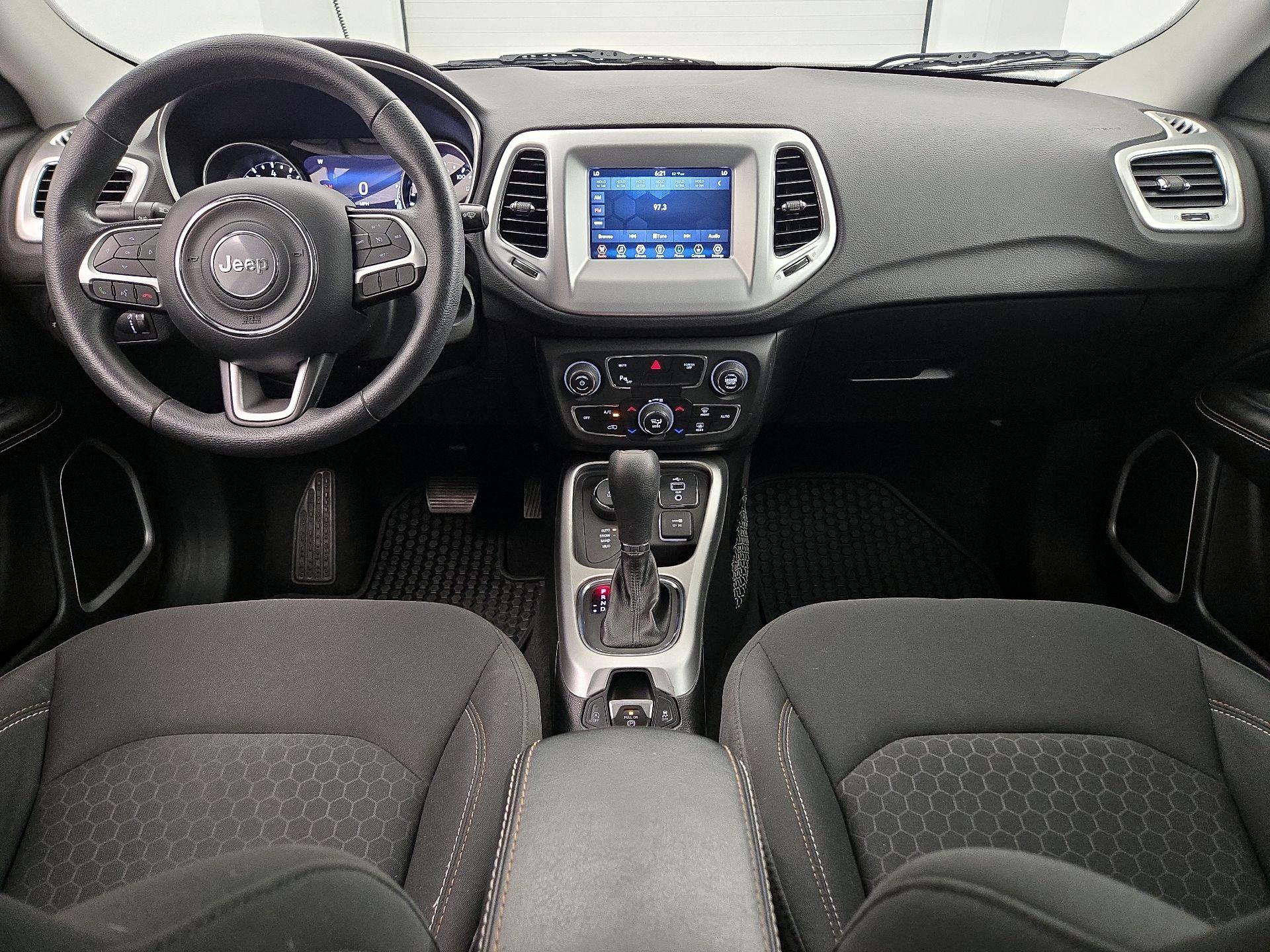Thumbnail: 2019 Jeep Compass - 9