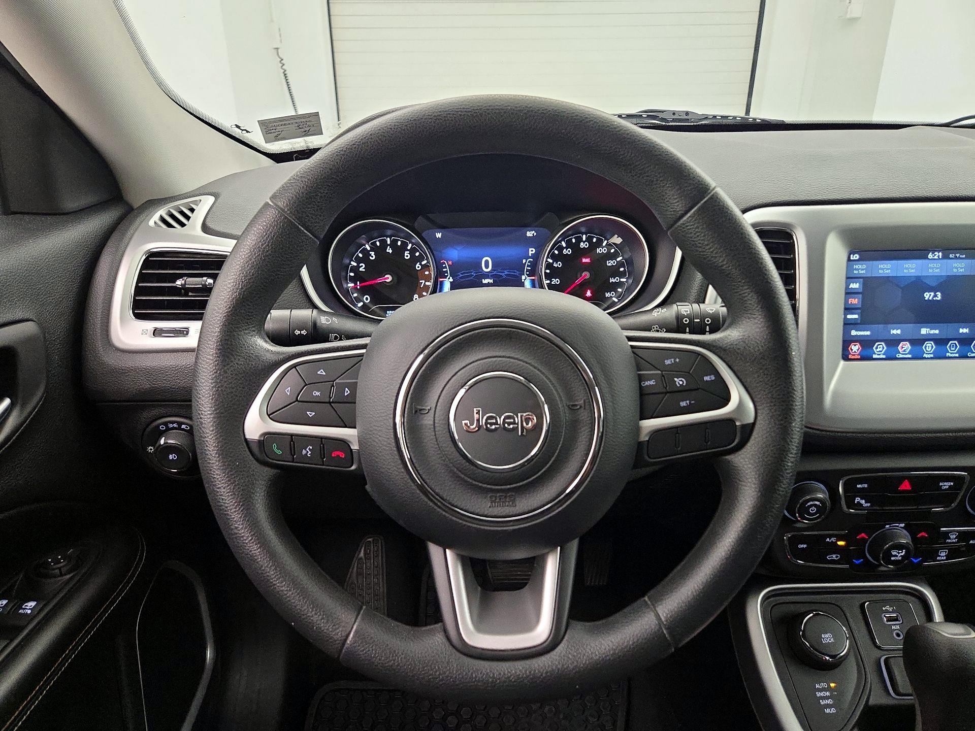 Thumbnail: 2019 Jeep Compass - 10