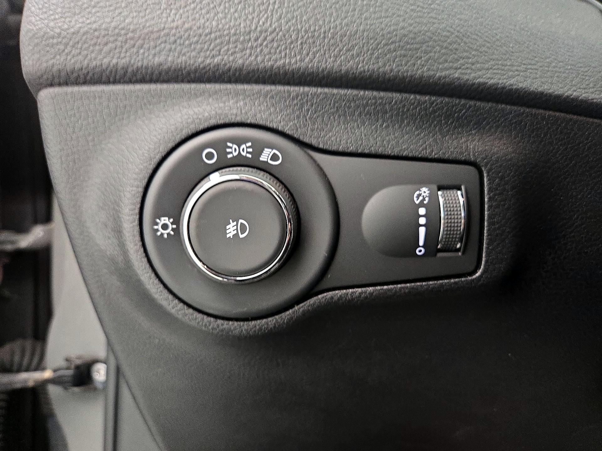 Thumbnail: 2019 Jeep Compass - 13