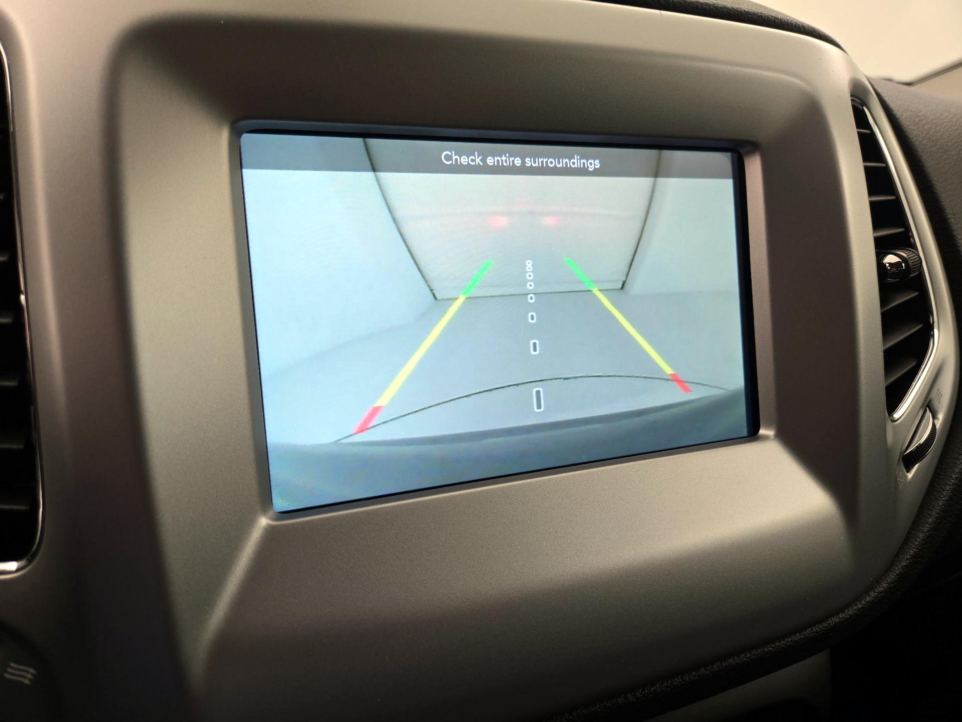 Thumbnail: 2019 Jeep Compass - 14
